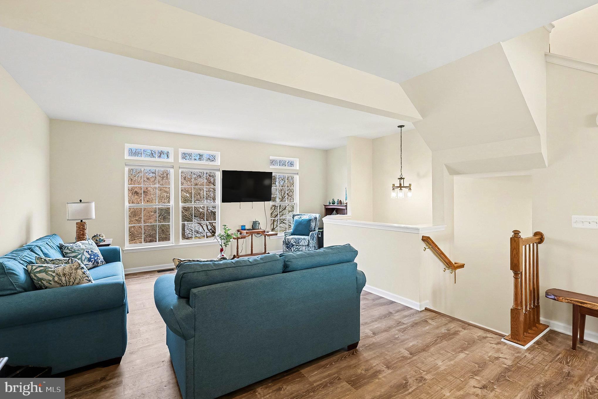 MONROE POINT TOWNHOUSES - Residential