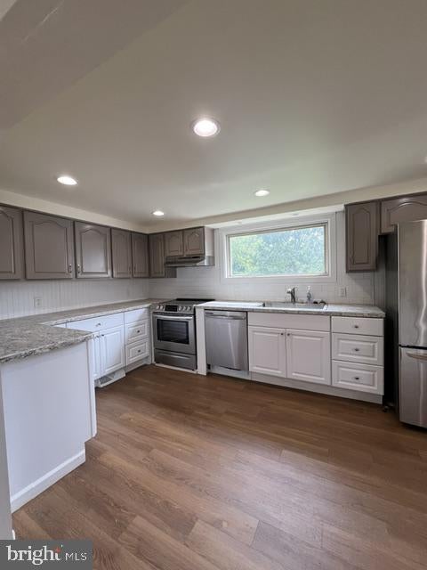 Townhouse For Rent - 402 Jefferson Avenue #B<br/> Chester County, DOWNINGTOWN, PA 19335
