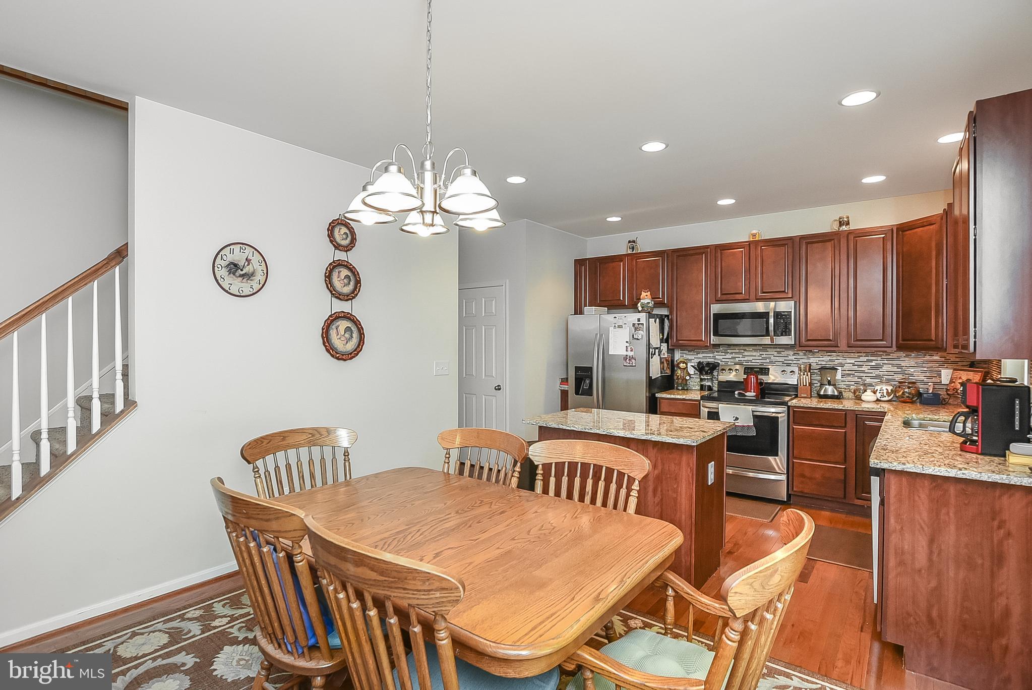 PRESIDENTIAL LAKES - Residential