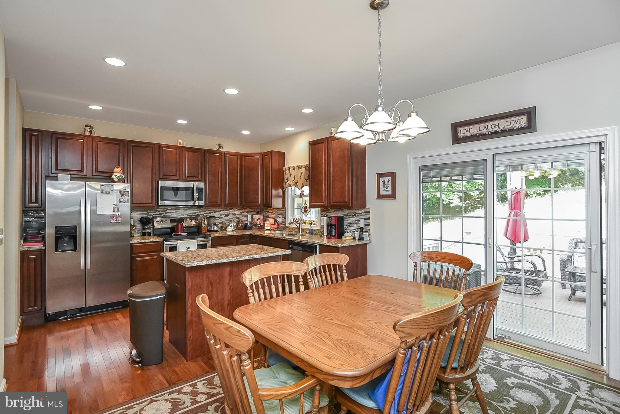 PRESIDENTIAL LAKES - Residential