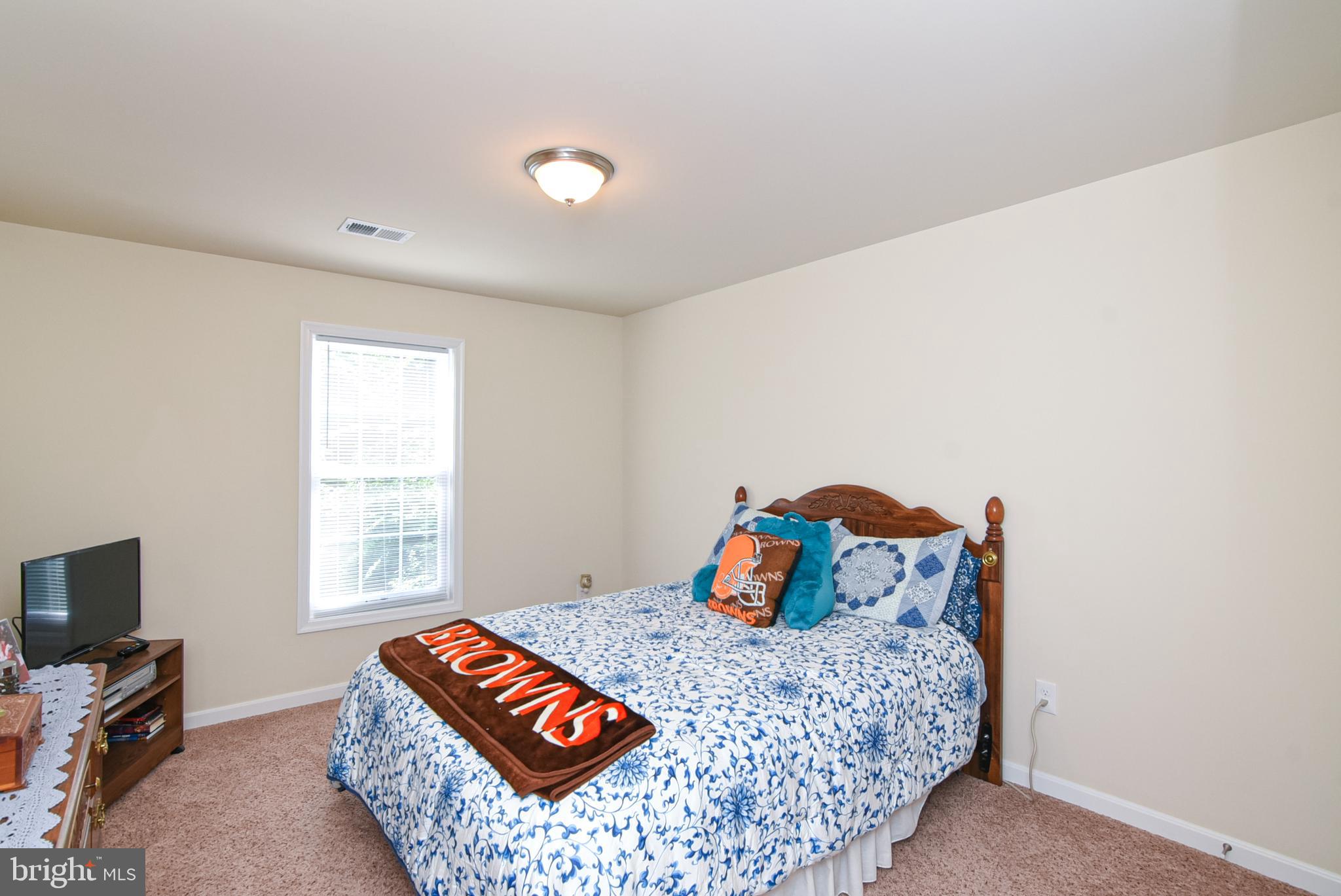 PRESIDENTIAL LAKES - Residential