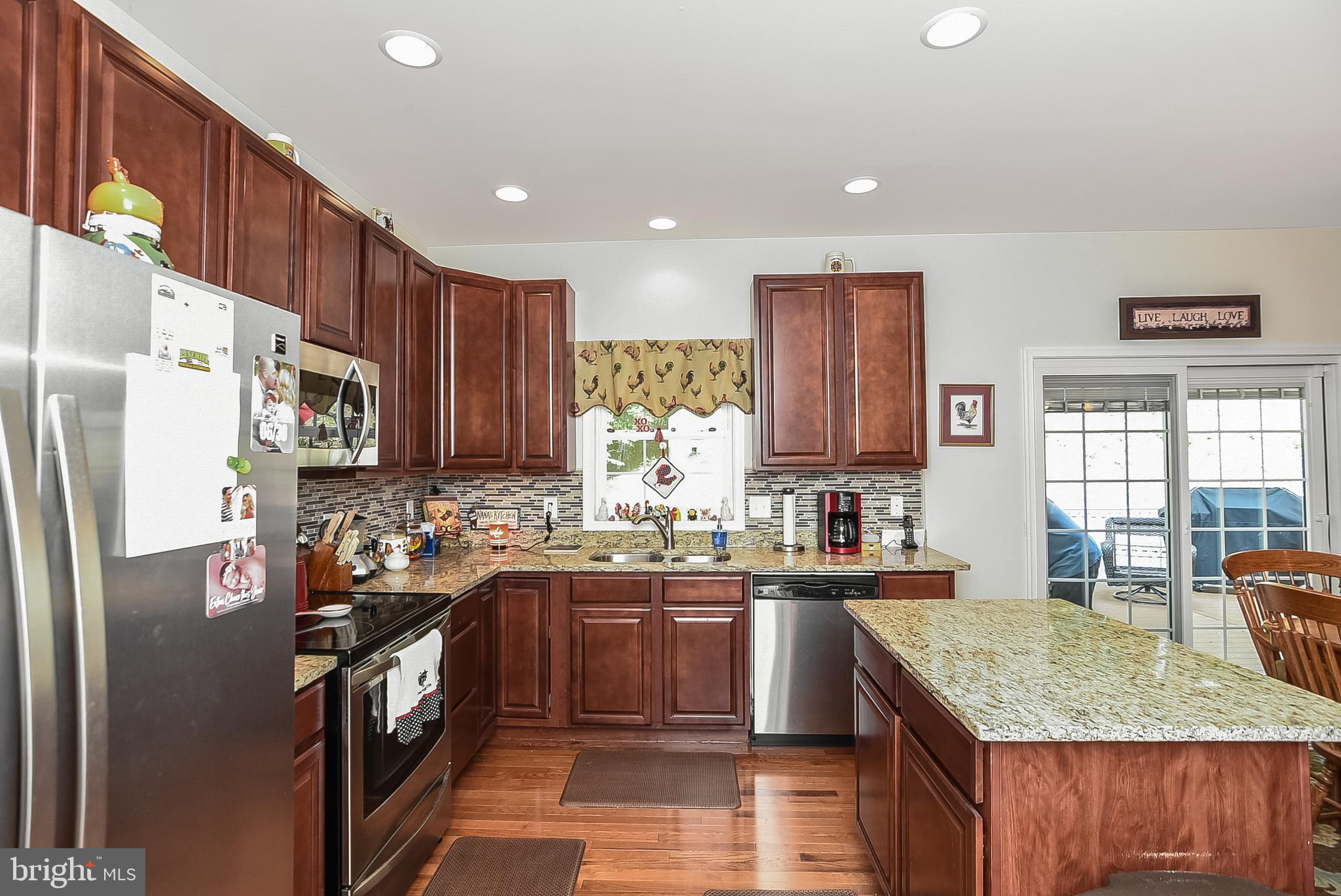 PRESIDENTIAL LAKES - Residential