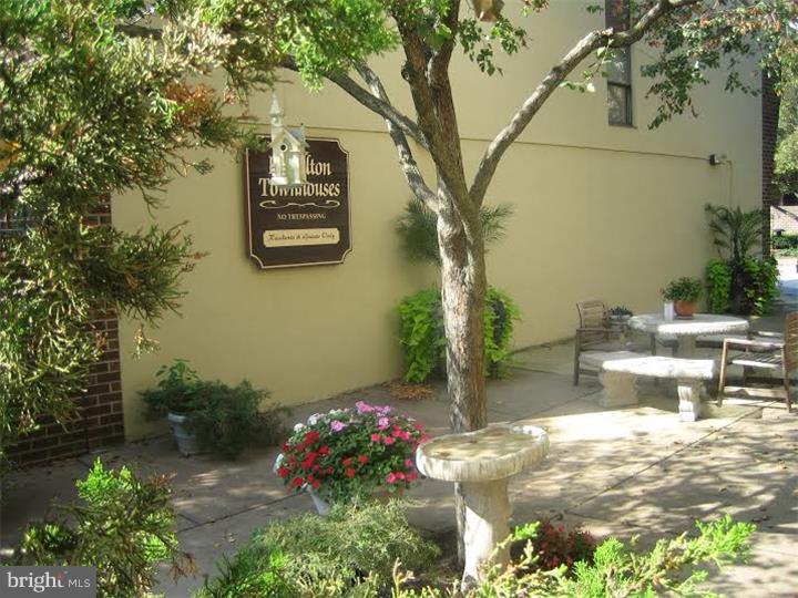 ART MUSEUM AREA - Residential