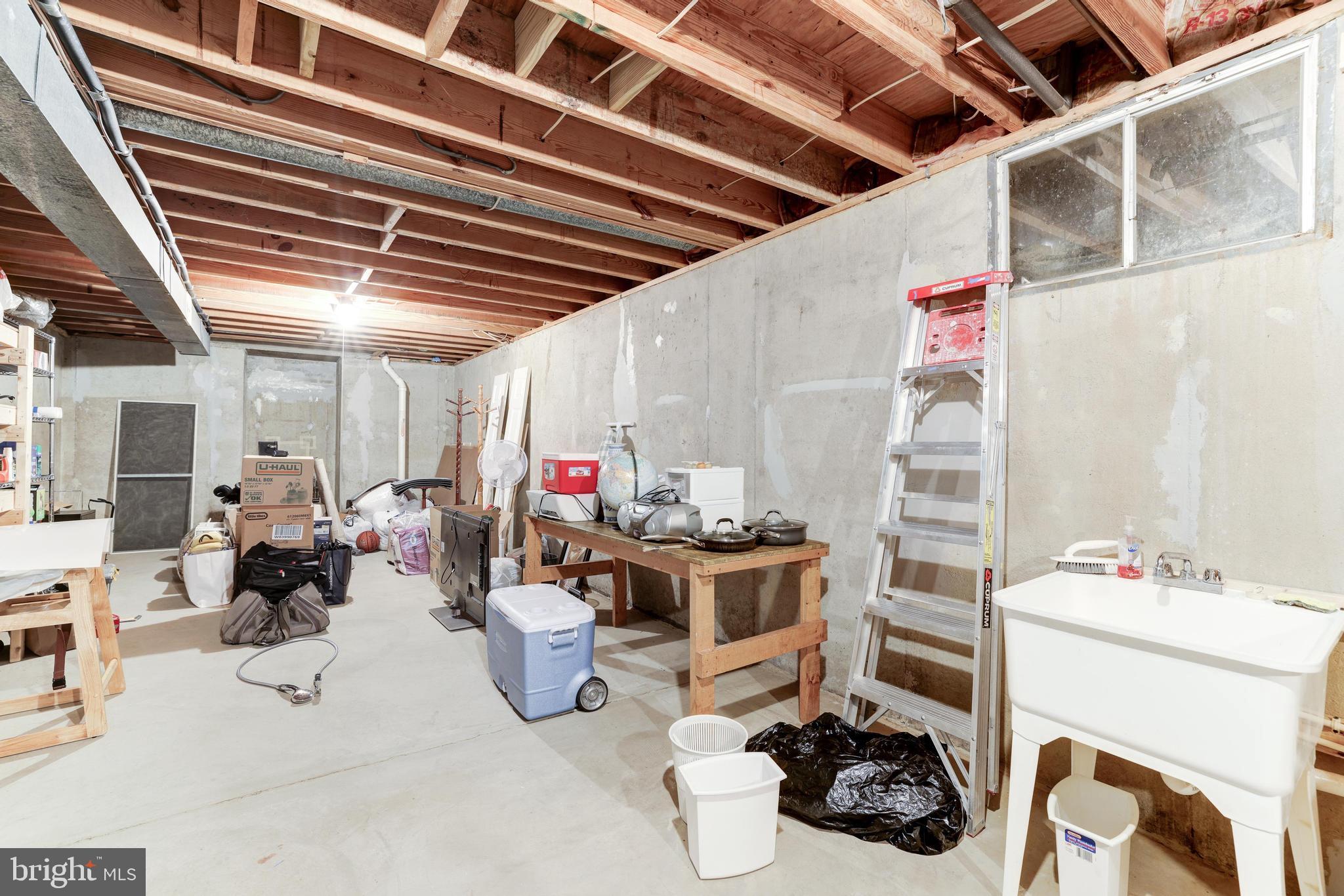 MIDDLERIDGE - Residential