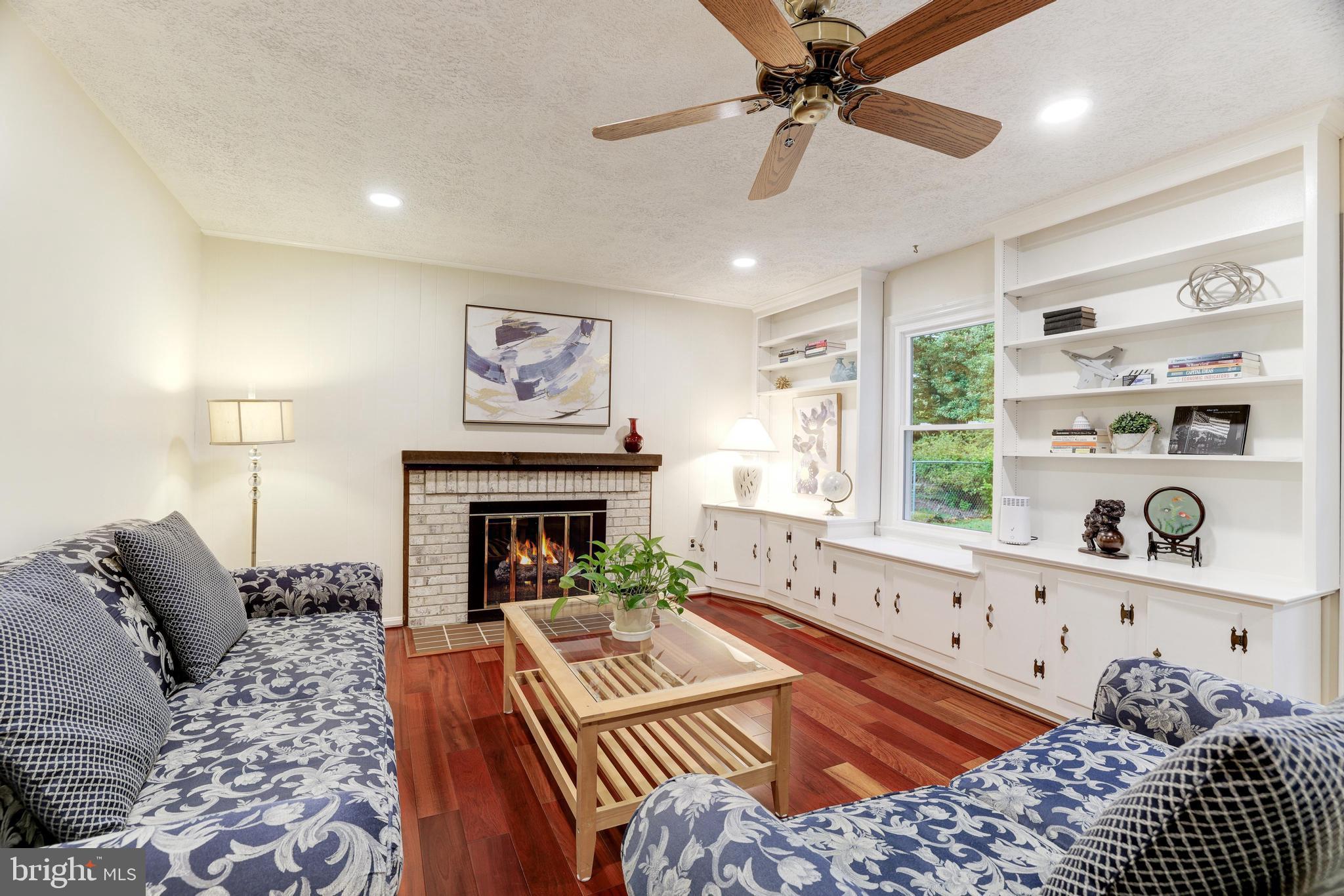 MIDDLERIDGE - Residential