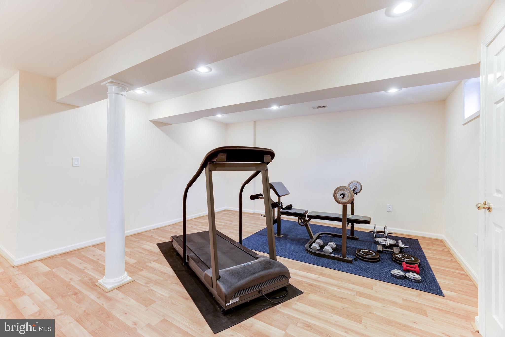 MIDDLERIDGE - Residential