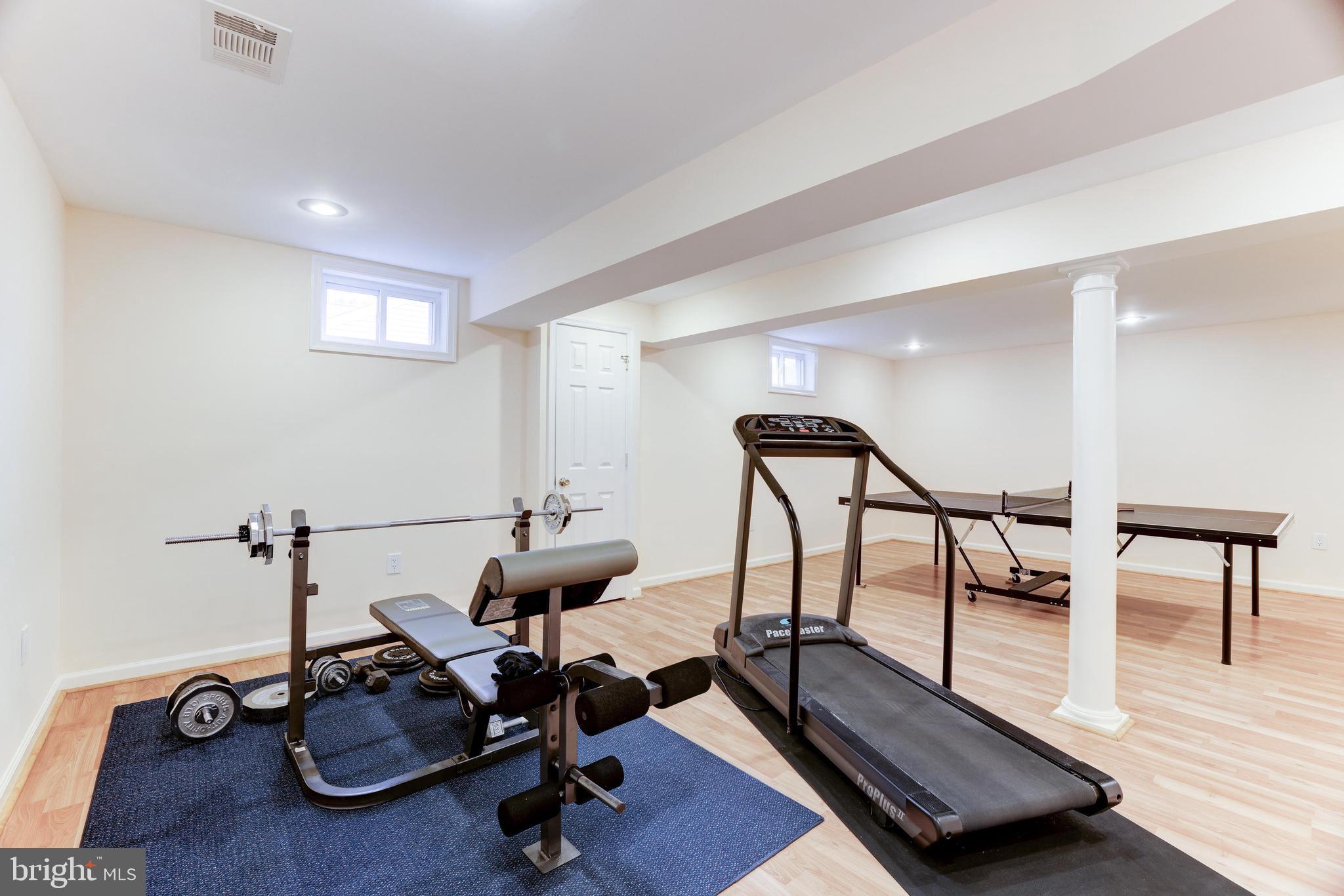 MIDDLERIDGE - Residential