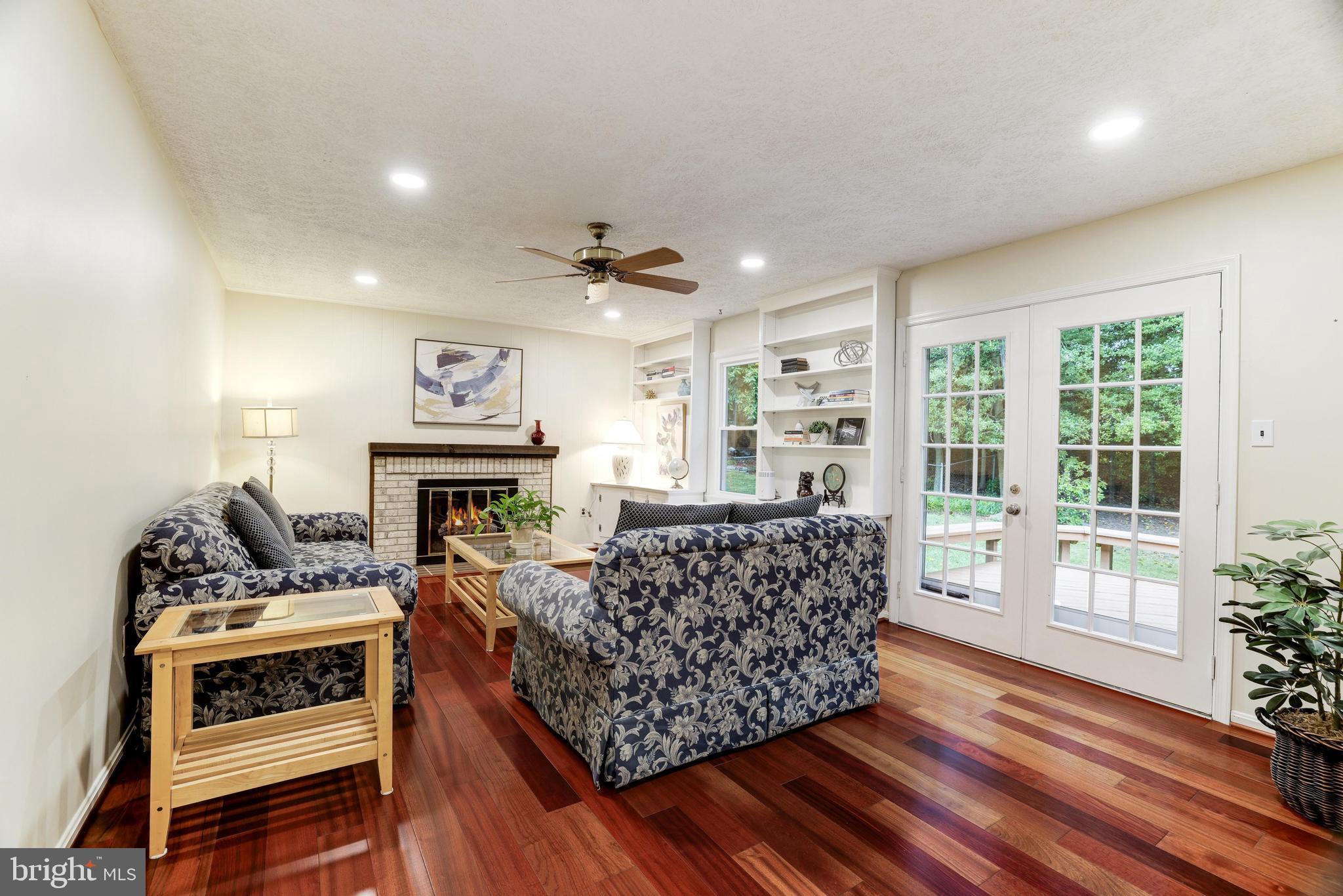 MIDDLERIDGE - Residential