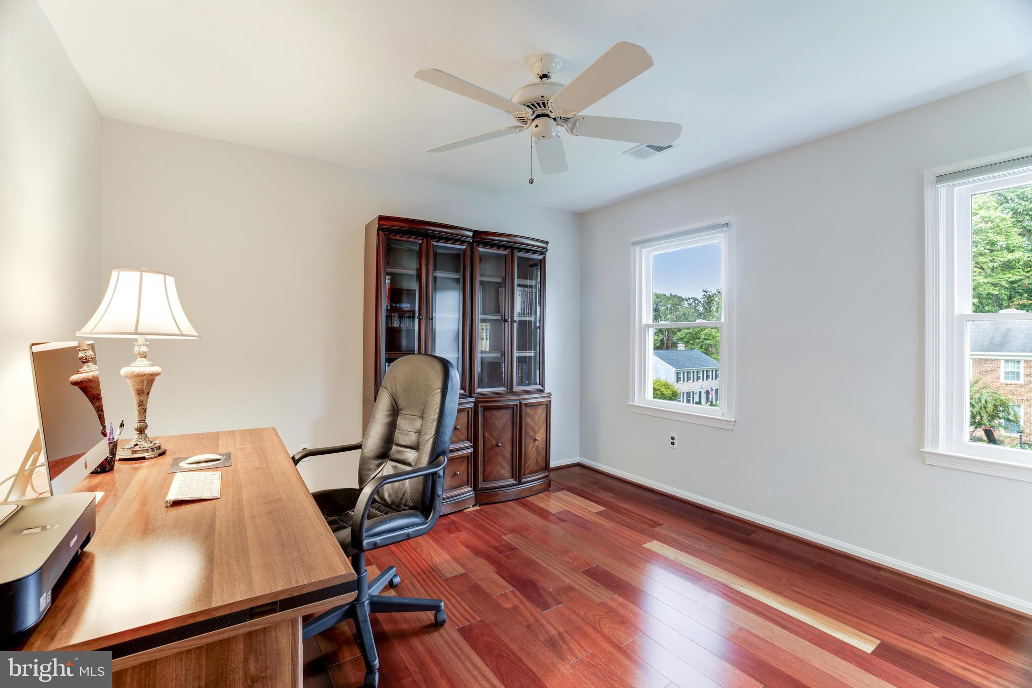 MIDDLERIDGE - Residential