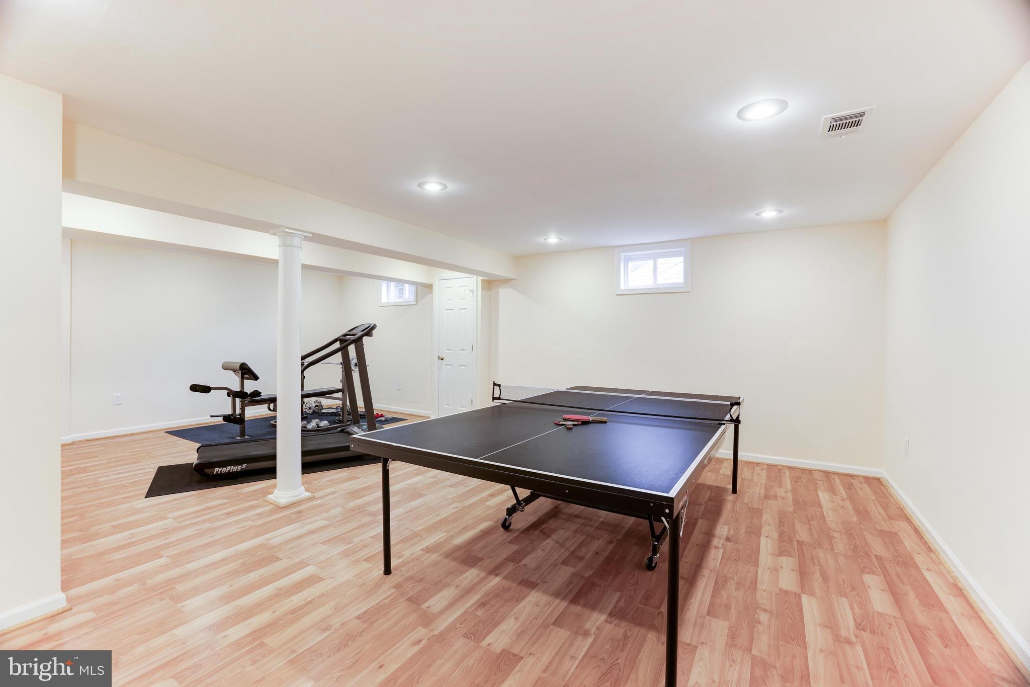 MIDDLERIDGE - Residential