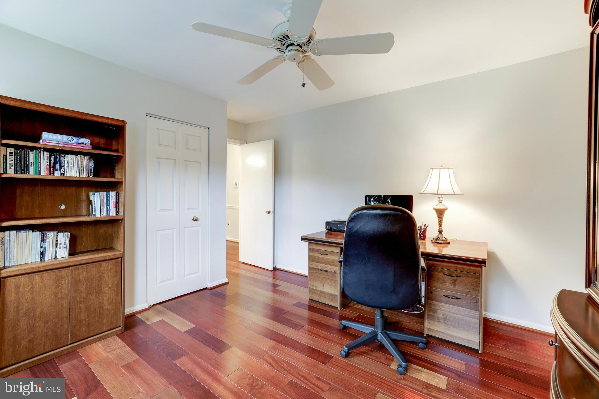 MIDDLERIDGE - Residential