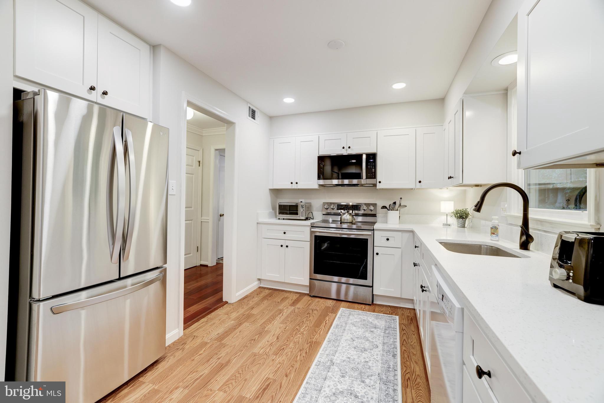 MIDDLERIDGE - Residential