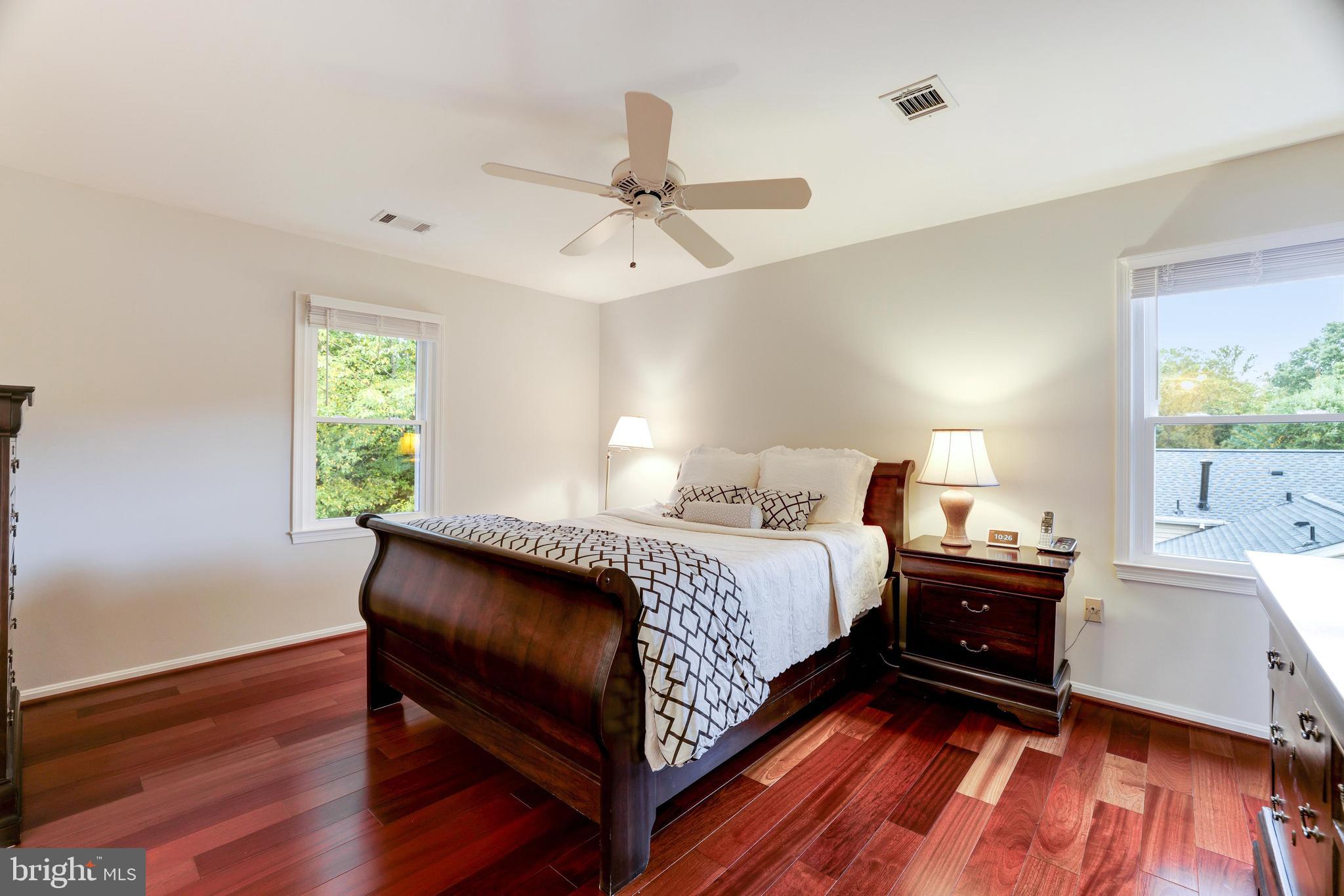 MIDDLERIDGE - Residential