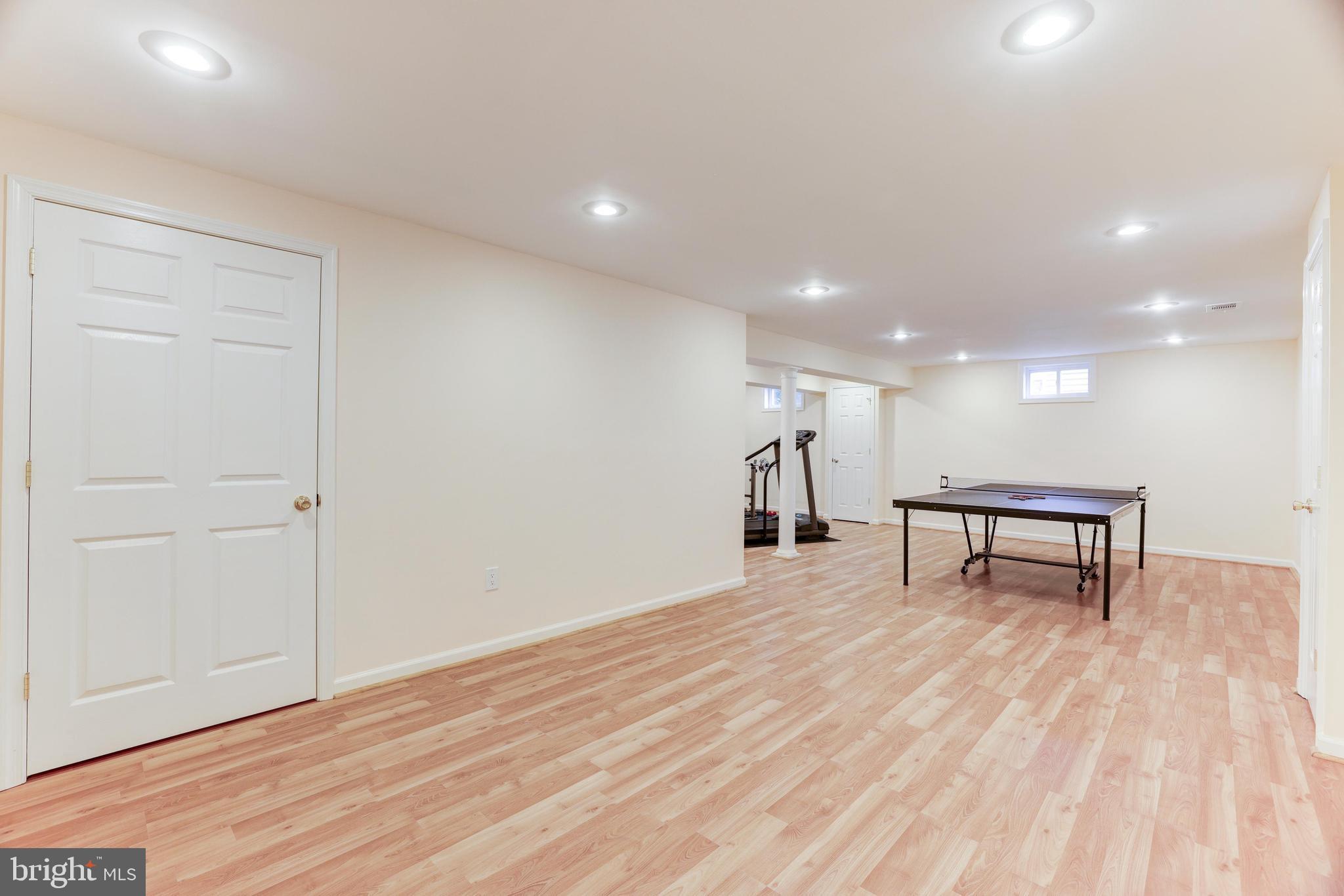 MIDDLERIDGE - Residential