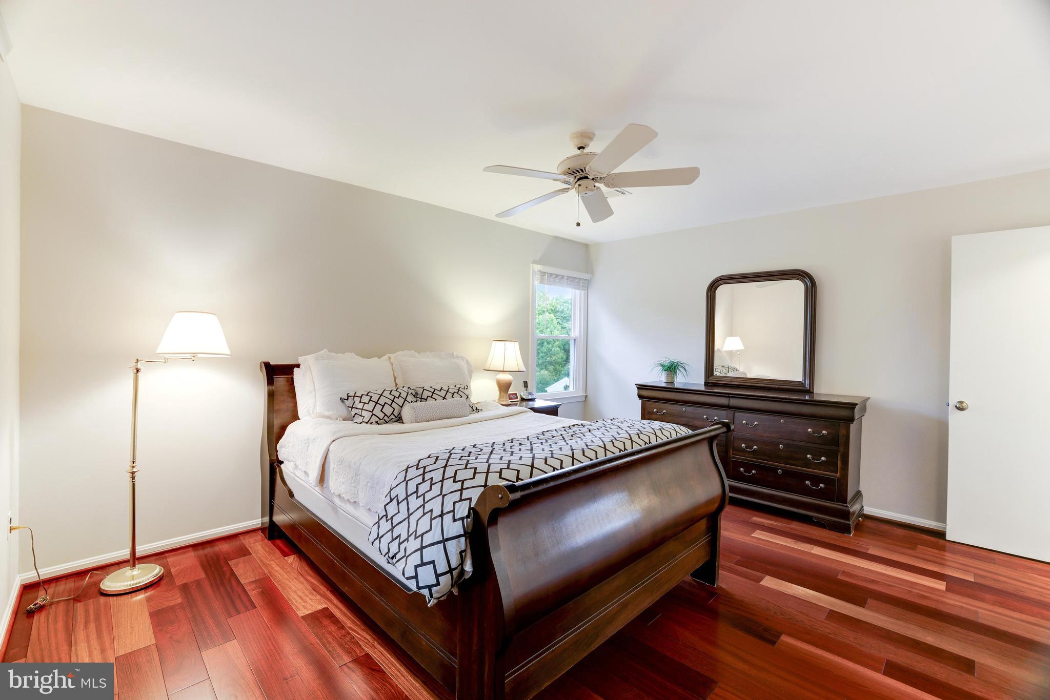 MIDDLERIDGE - Residential