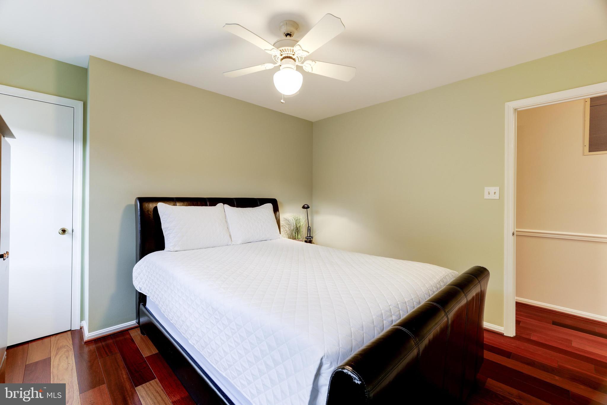 MIDDLERIDGE - Residential