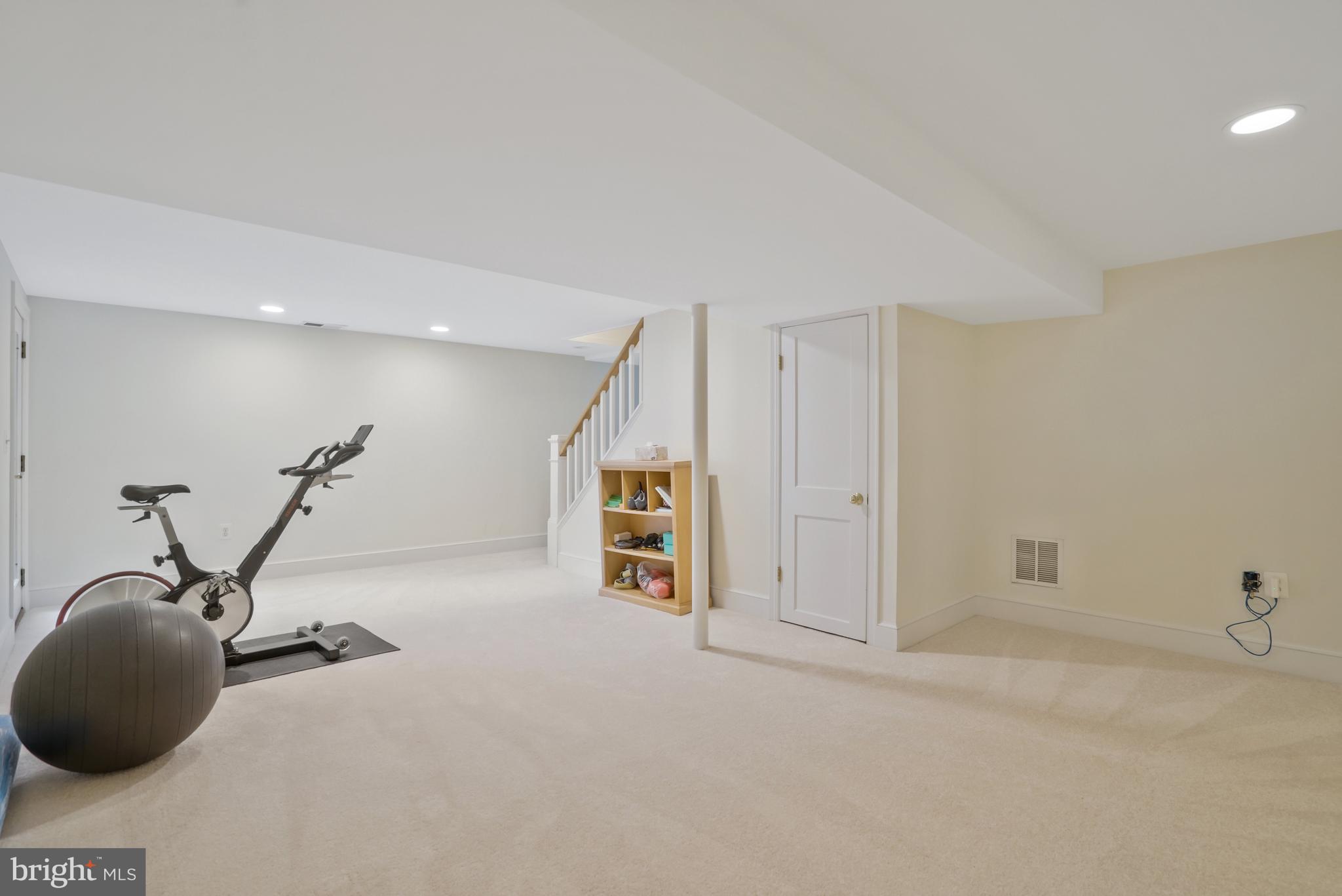 CRESTON - Residential