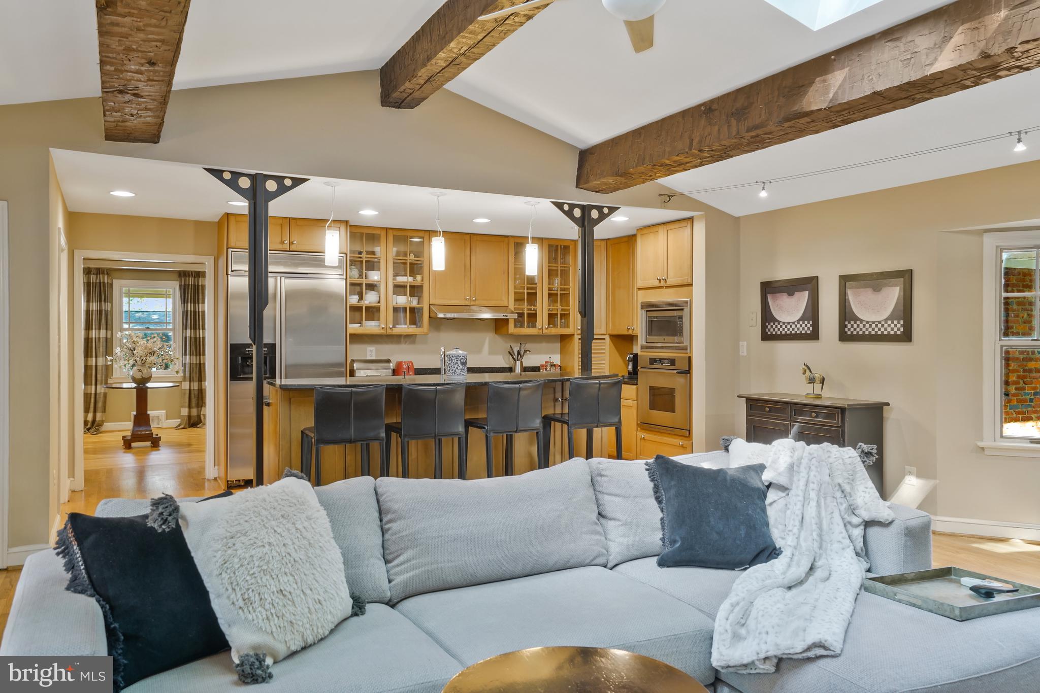 CRESTON - Residential