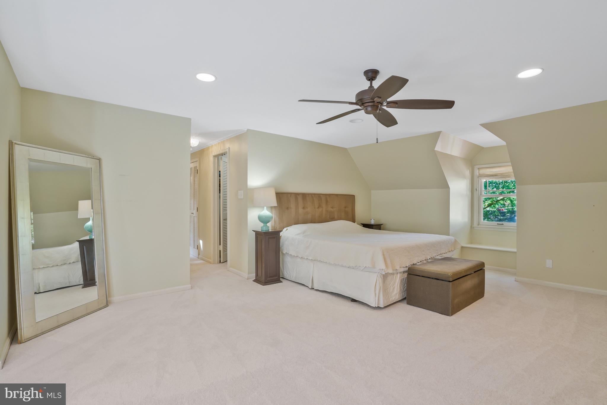 CRESTON - Residential