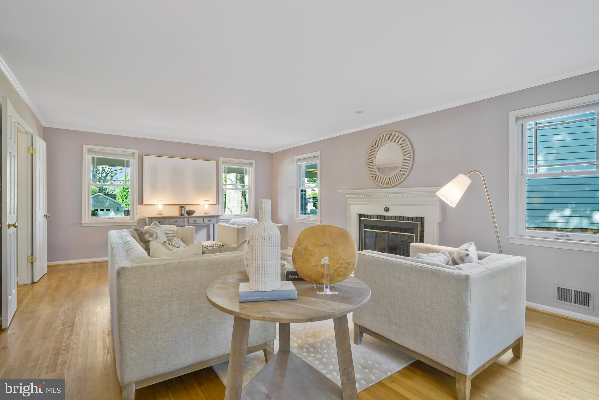 CRESTON - Residential