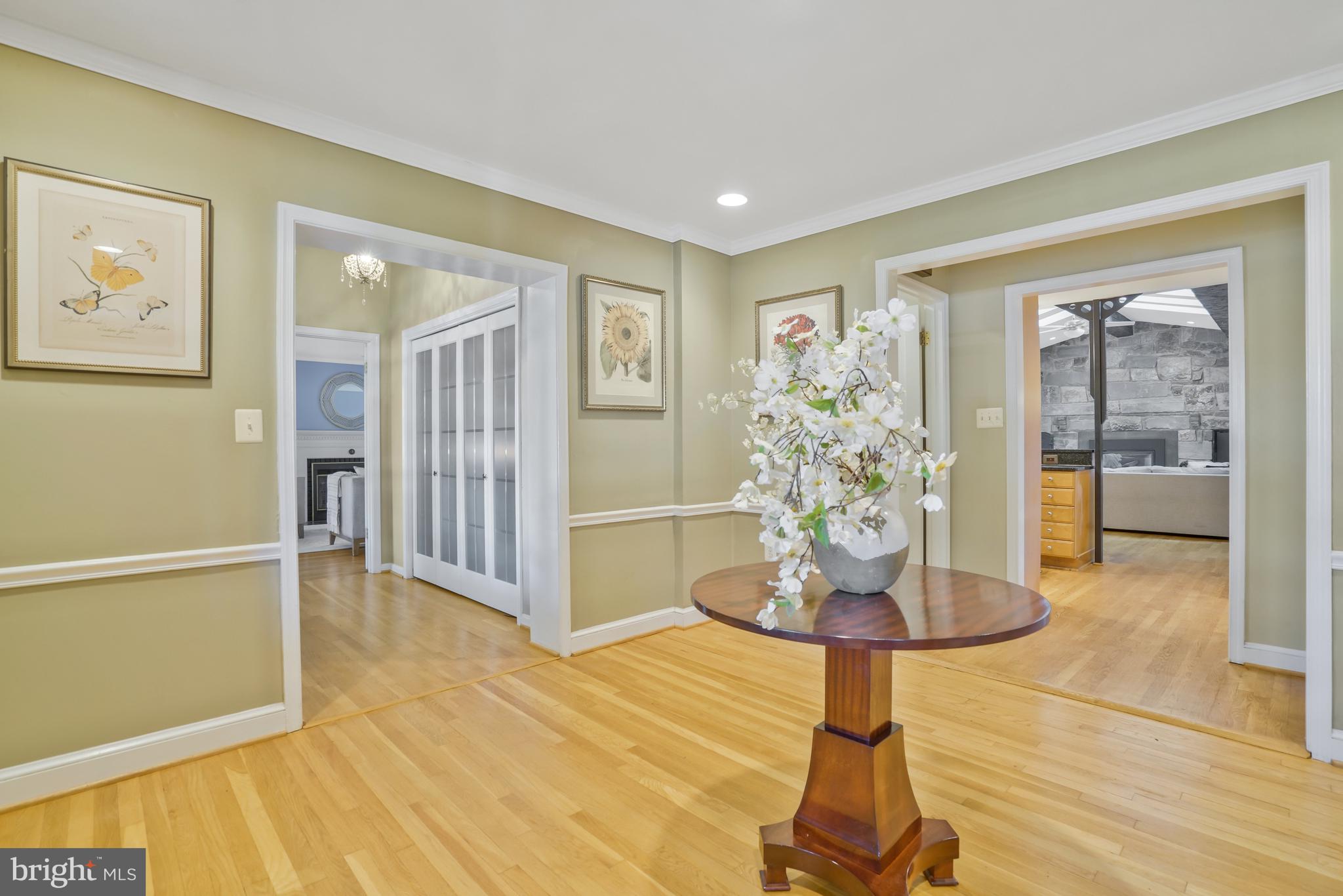 CRESTON - Residential