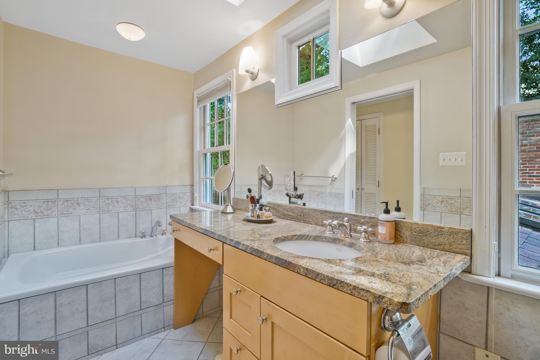 CRESTON - Residential