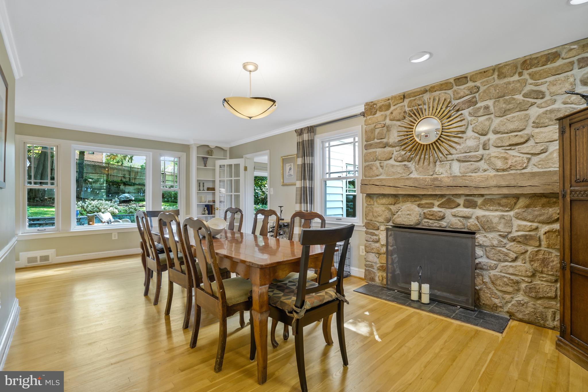 CRESTON - Residential