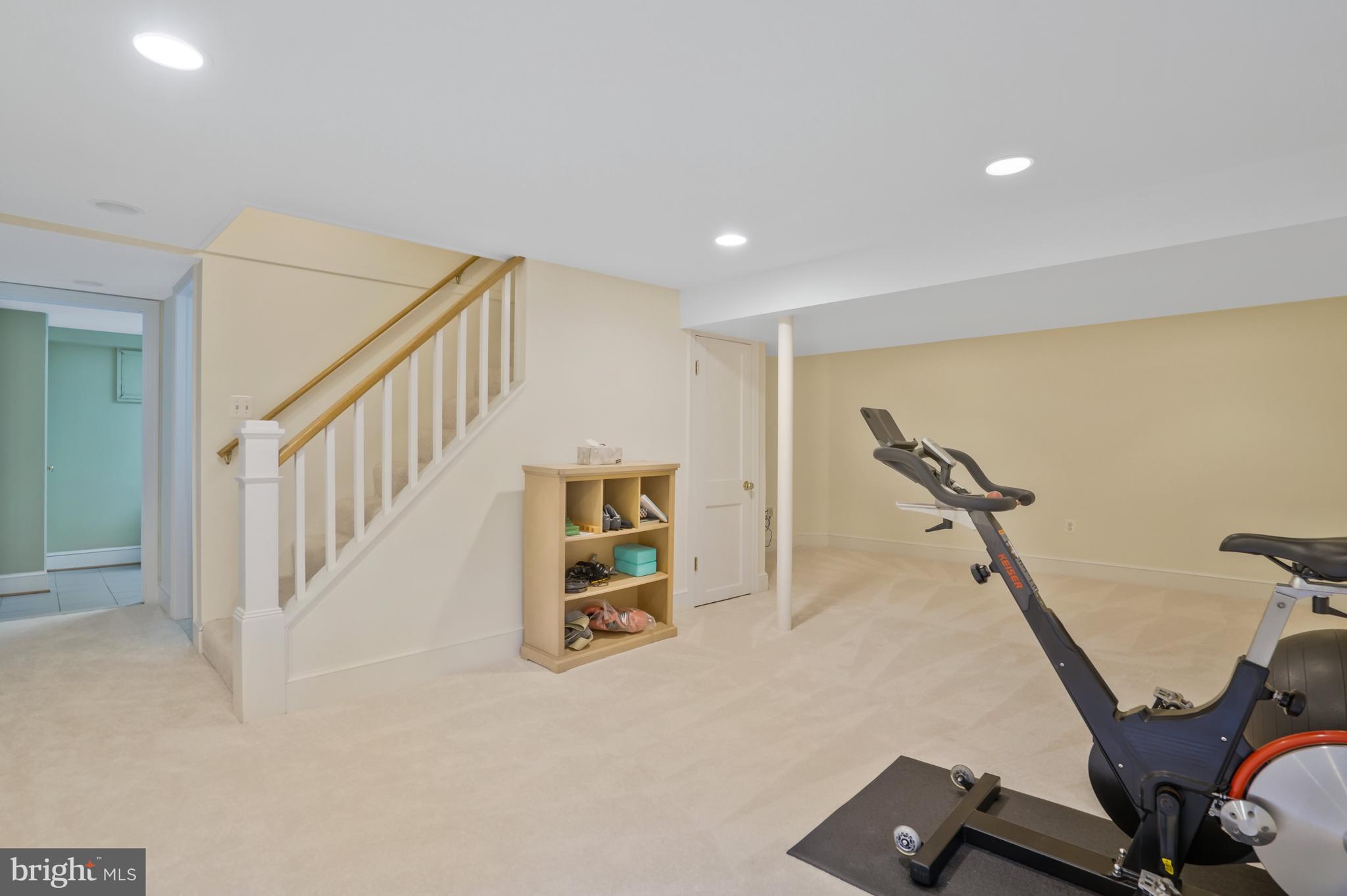 CRESTON - Residential