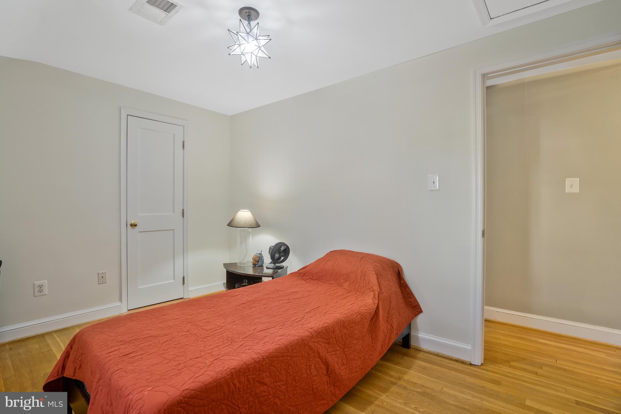 CRESTON - Residential