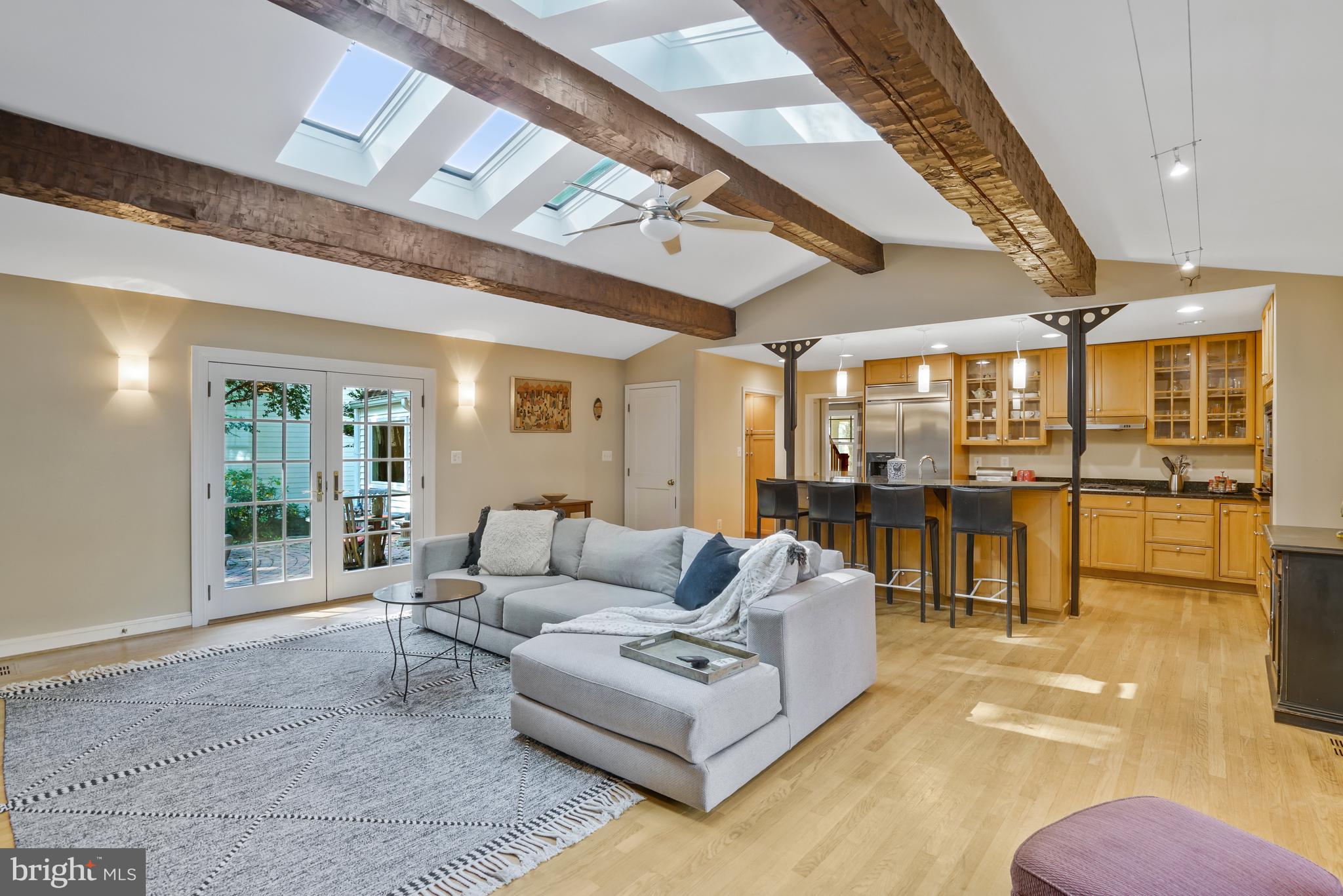 CRESTON - Residential