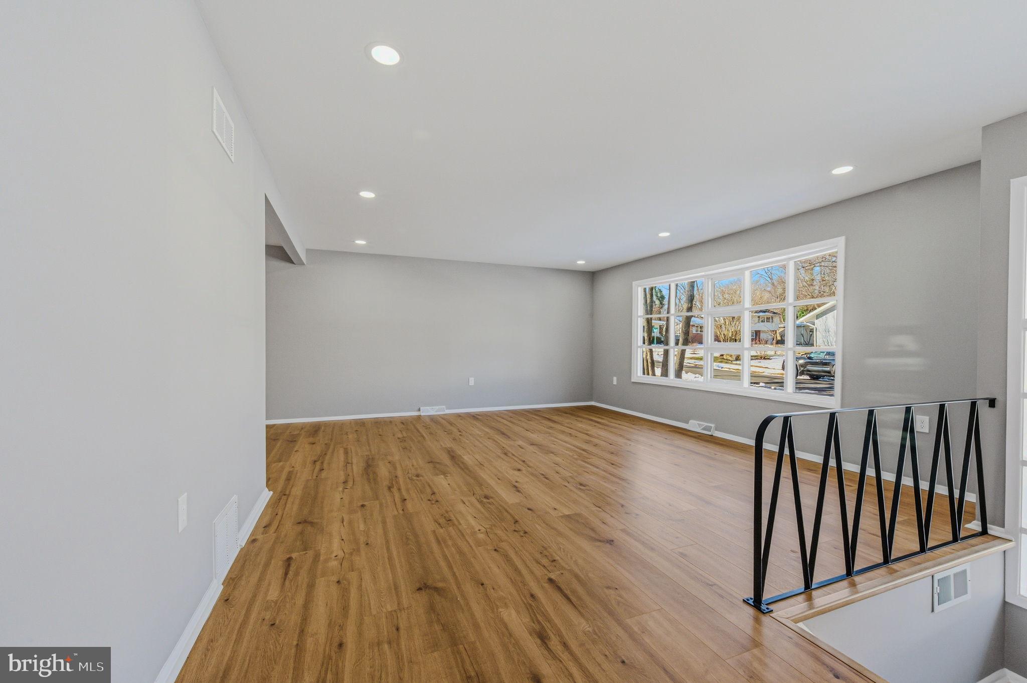 GREEN ACRES - Residential