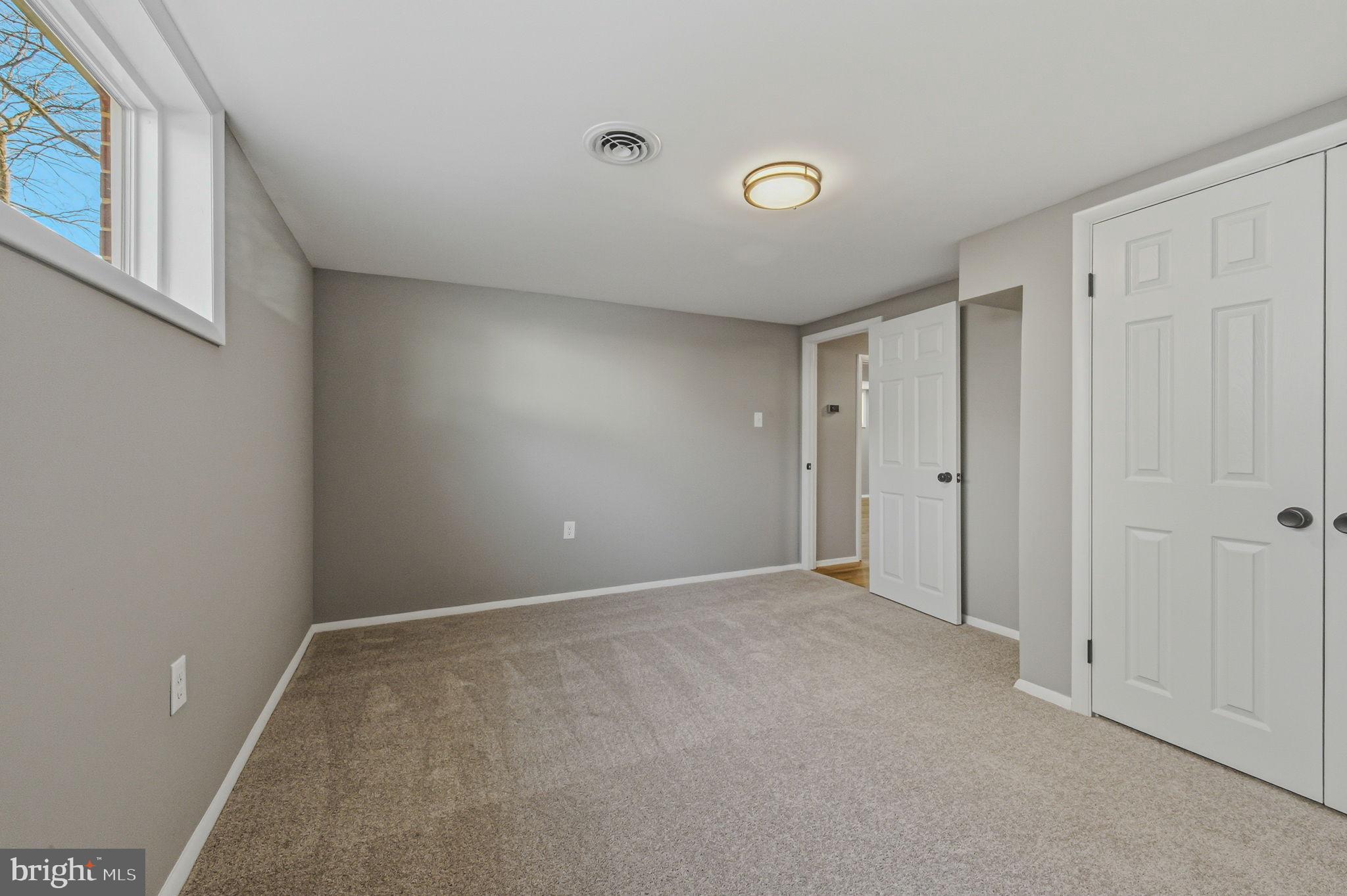 GREEN ACRES - Residential