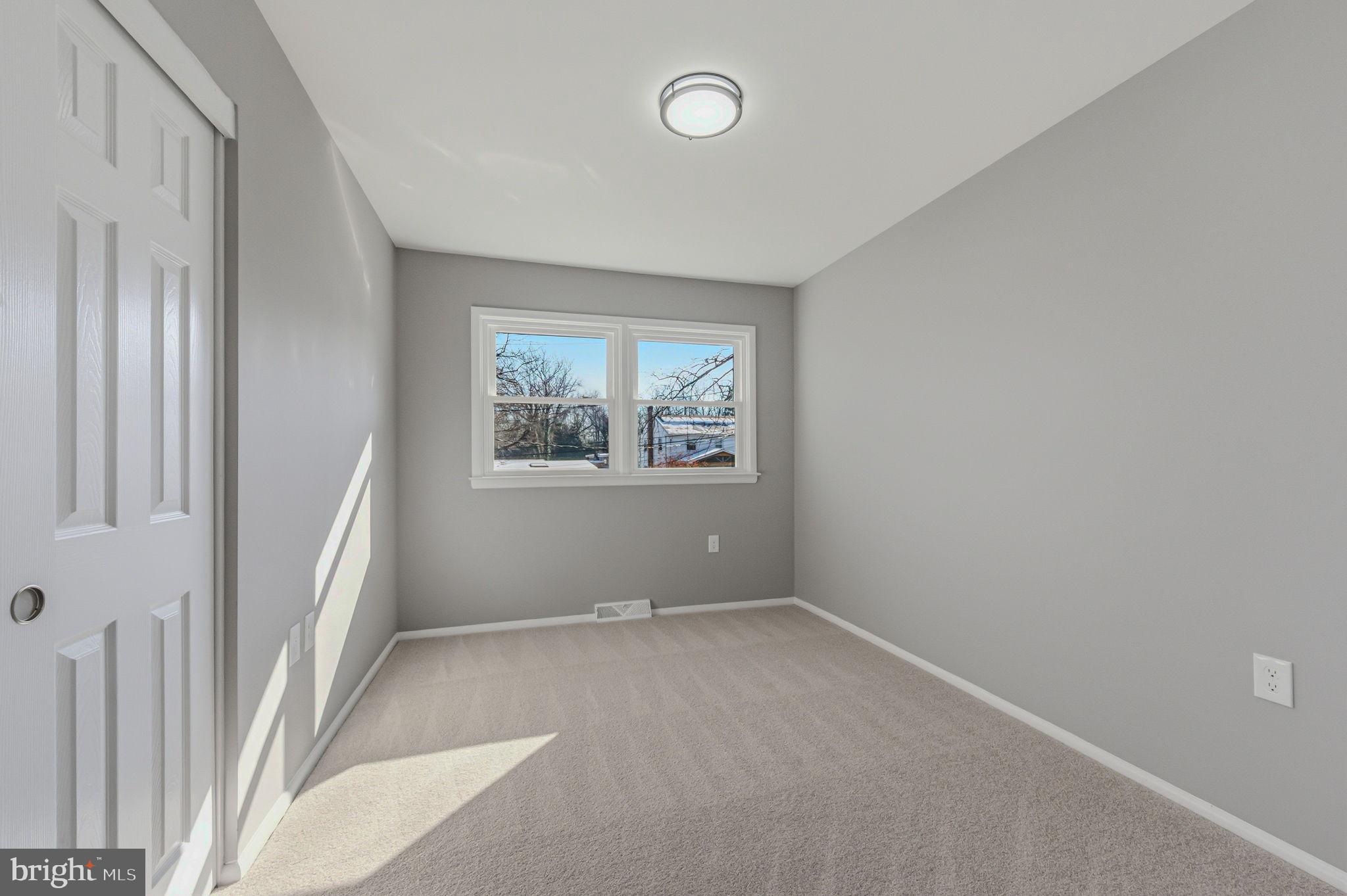 GREEN ACRES - Residential