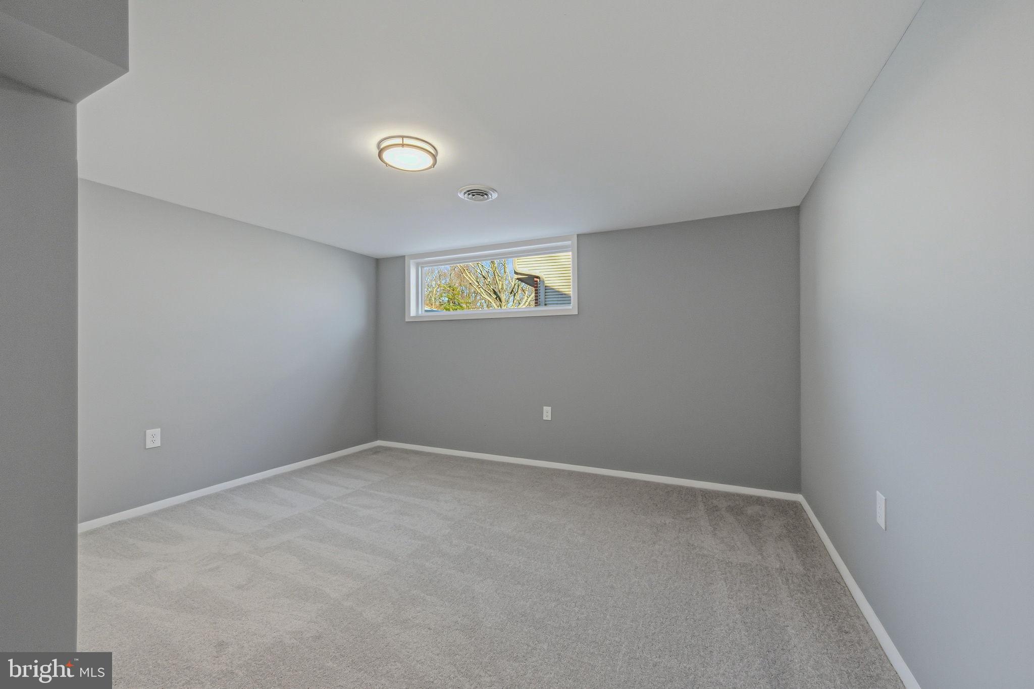 GREEN ACRES - Residential