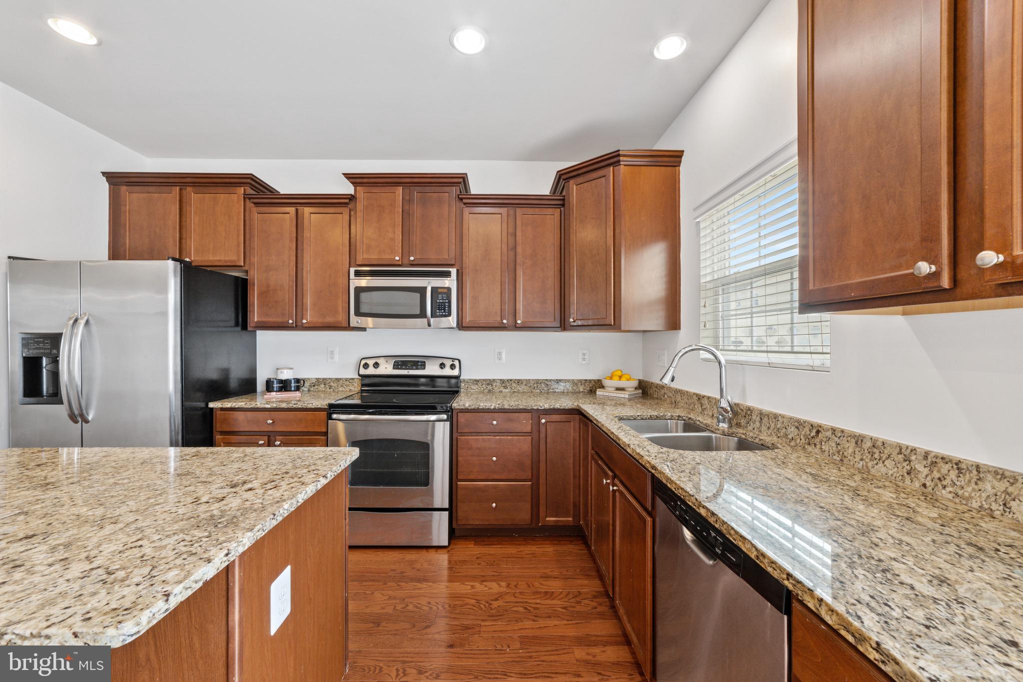 MAGNOLIA LANDING - Residential