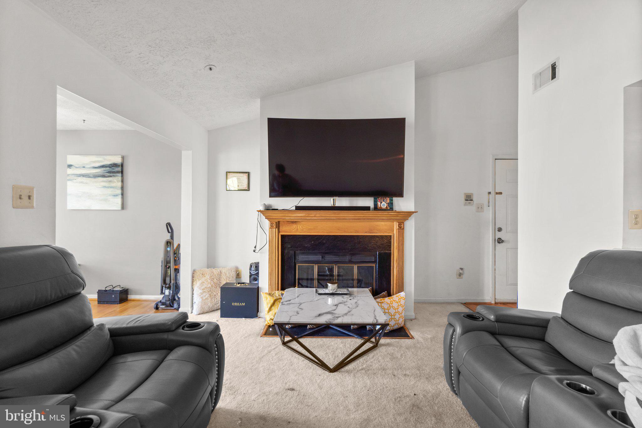 PIKESVILLE - Residential