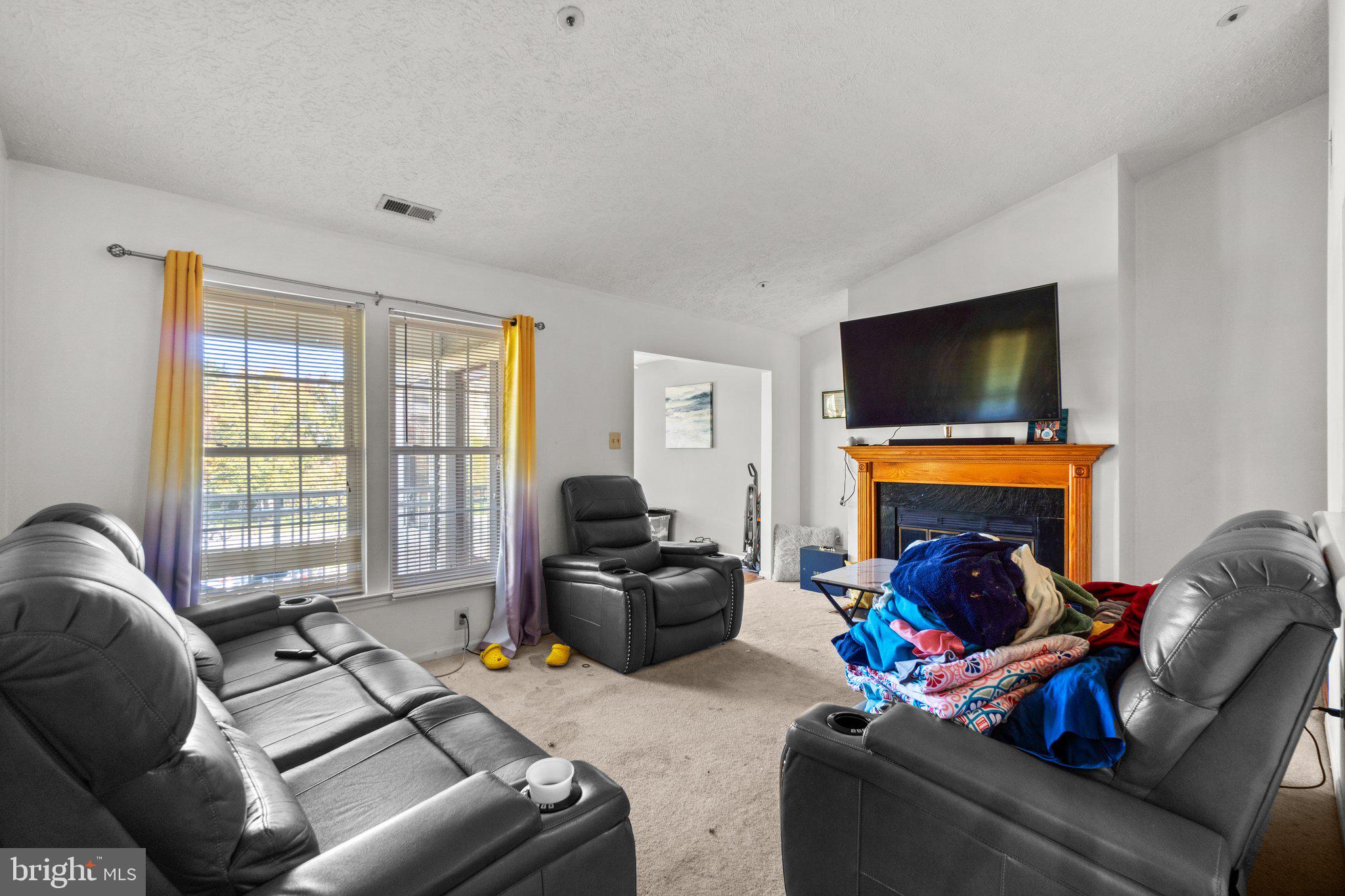 PIKESVILLE - Residential