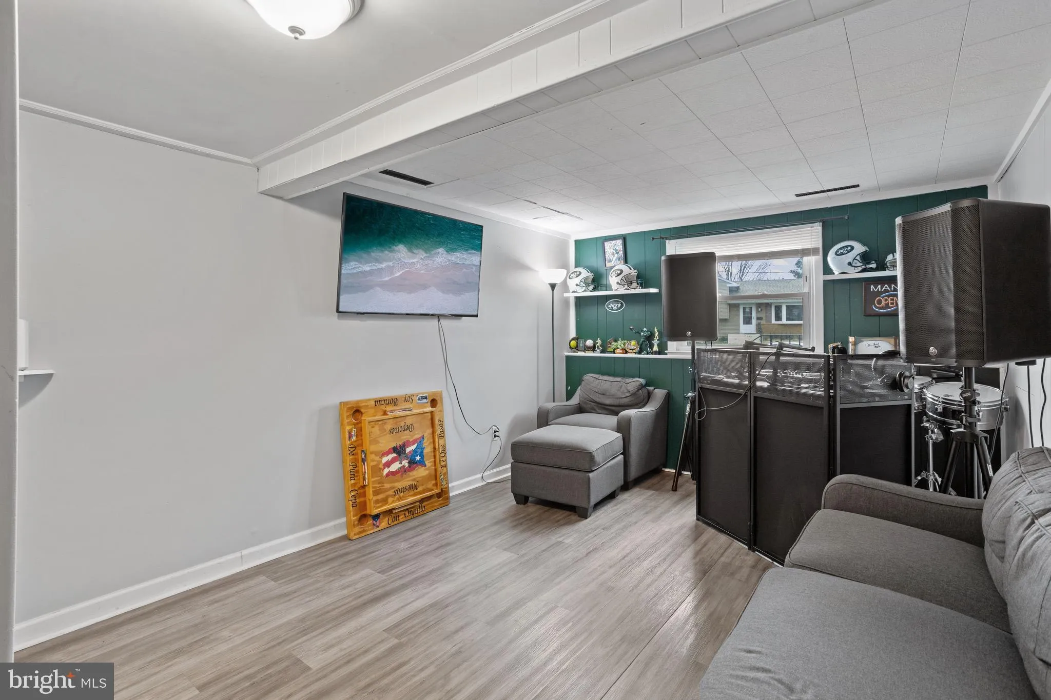 Burlington, New Jersey 08016, United States, 3 Bedrooms Bedrooms, ,1 BathroomBathrooms,Residential,Contingent,13796