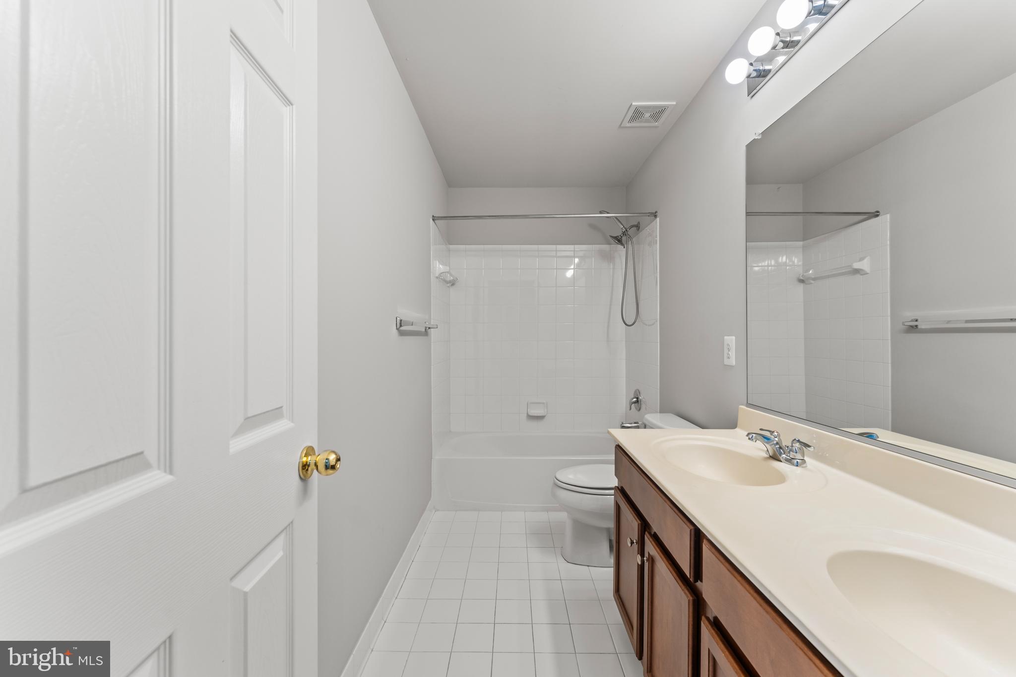 COLLINGTON - Residential