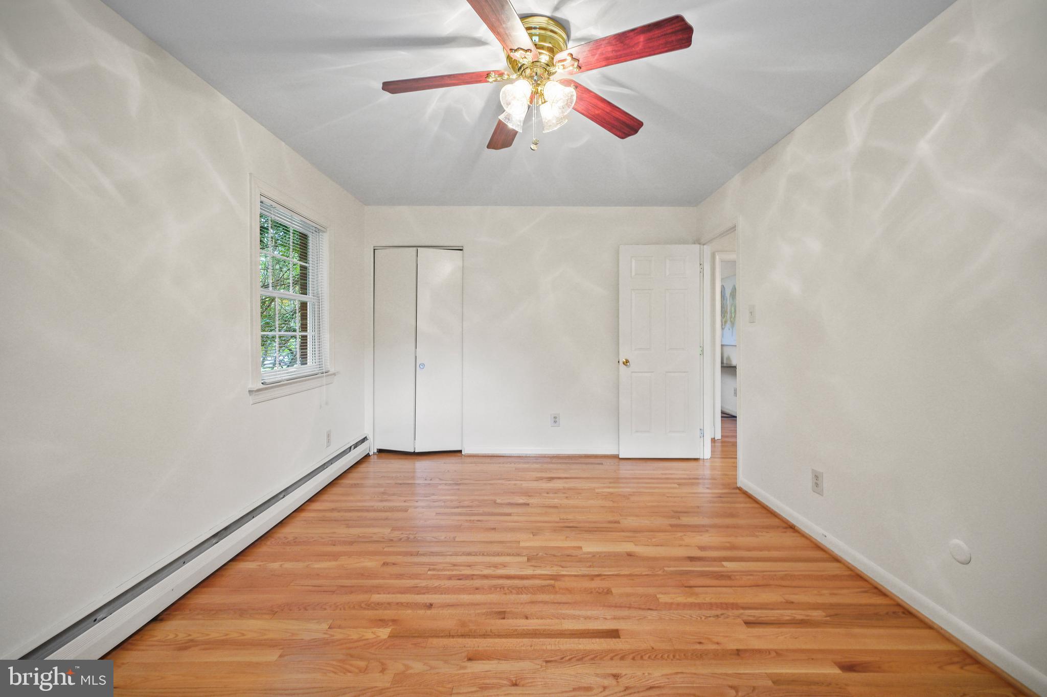 SHERWOOD FOREST MANOR - Residential