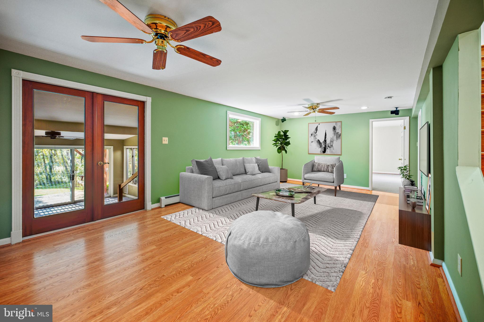 SHERWOOD FOREST MANOR - Residential