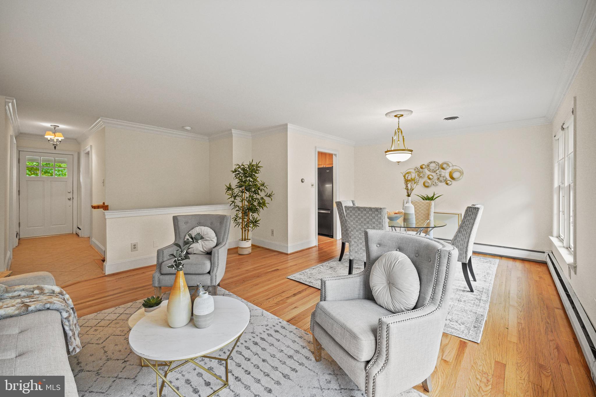 SHERWOOD FOREST MANOR - Residential