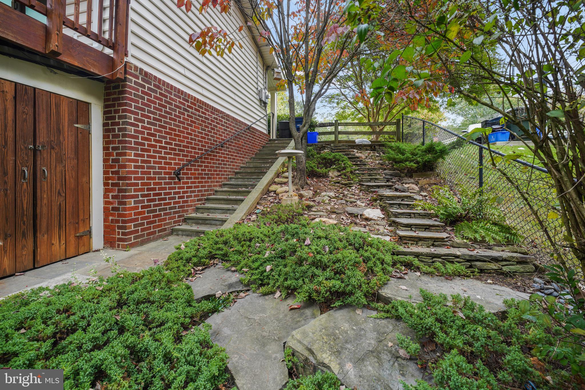 SHERWOOD FOREST MANOR - Residential