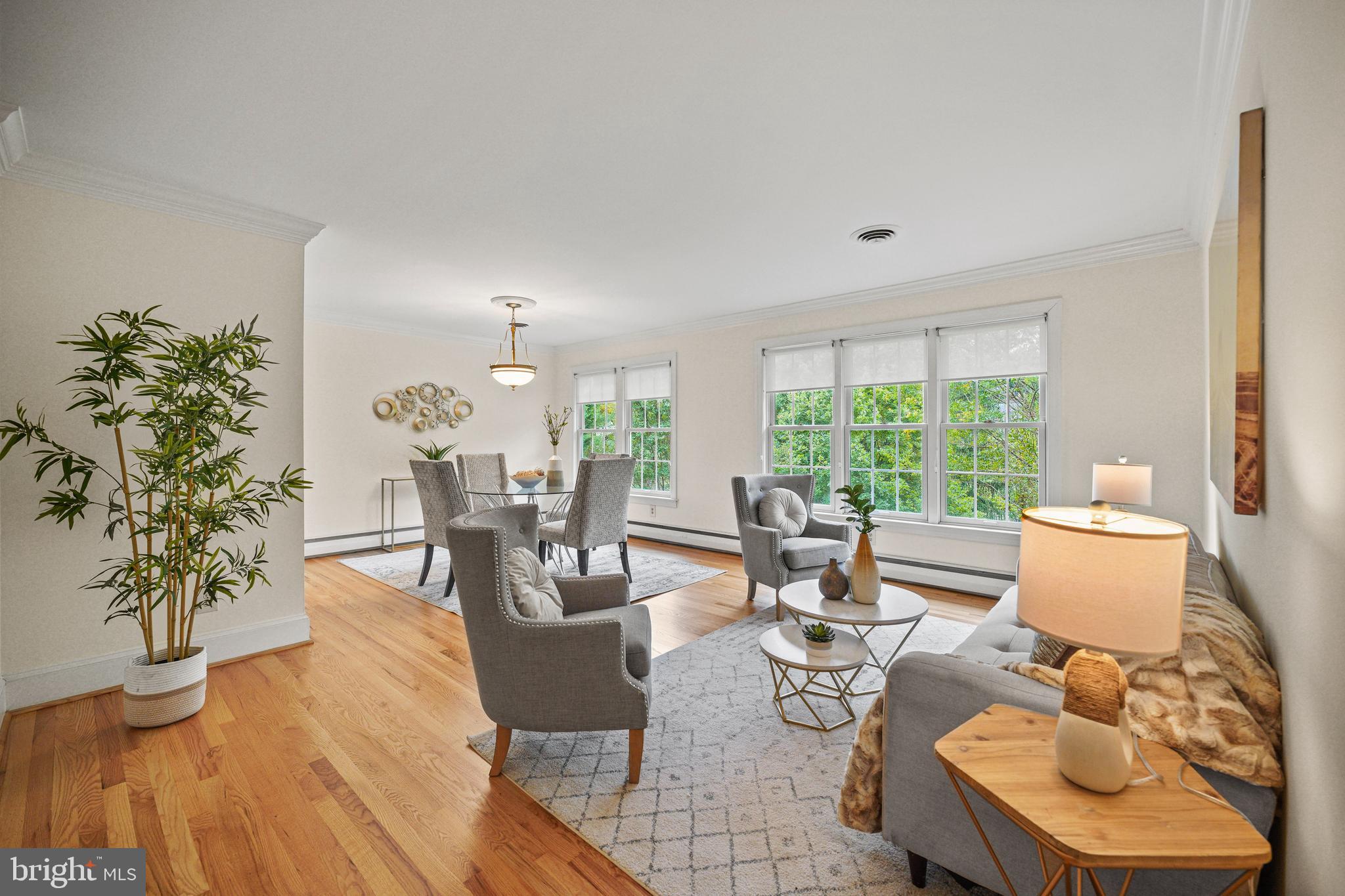 SHERWOOD FOREST MANOR - Residential