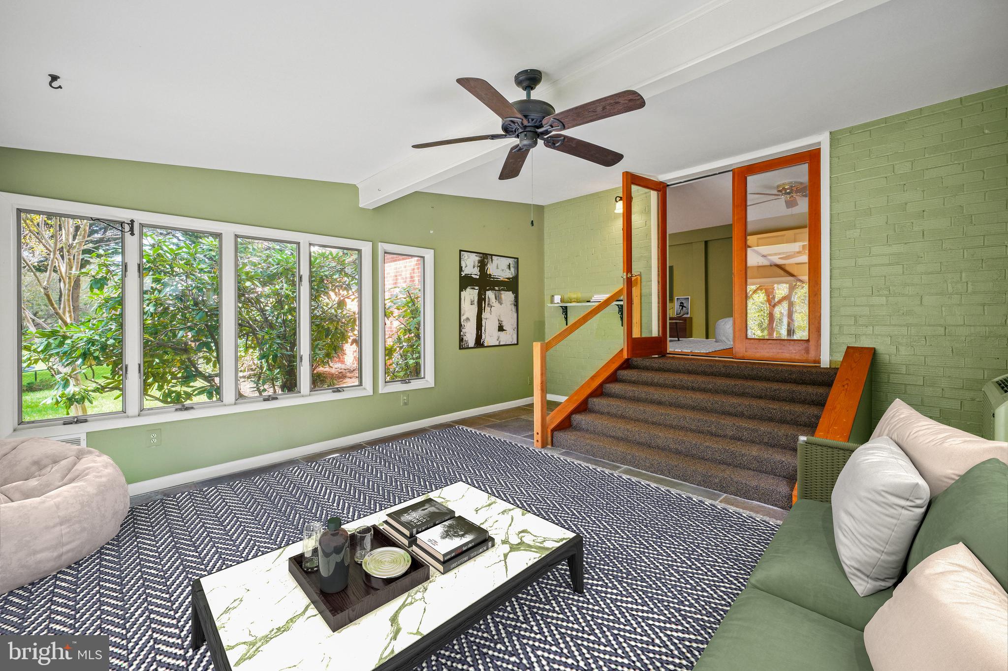 SHERWOOD FOREST MANOR - Residential