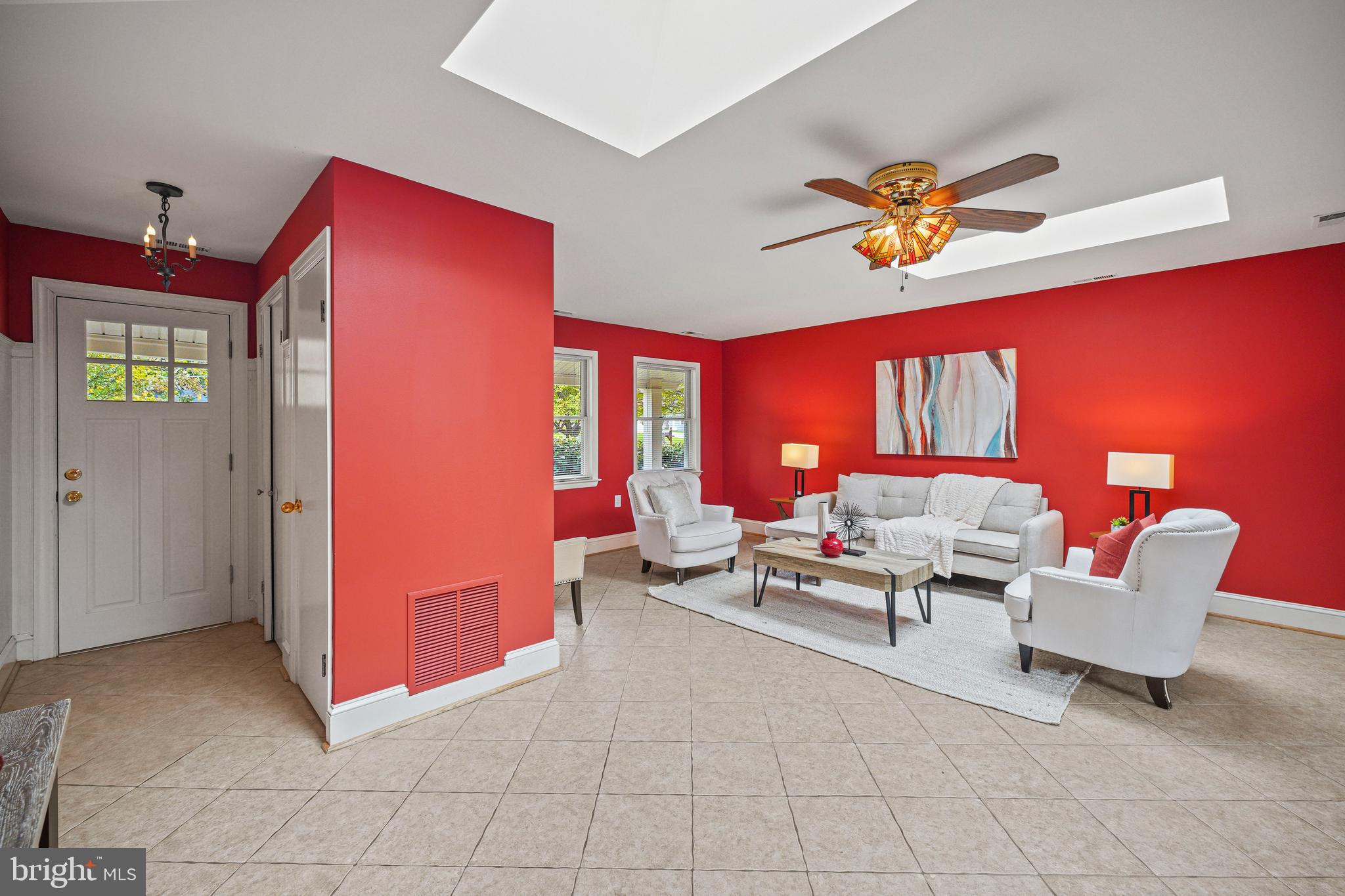 SHERWOOD FOREST MANOR - Residential