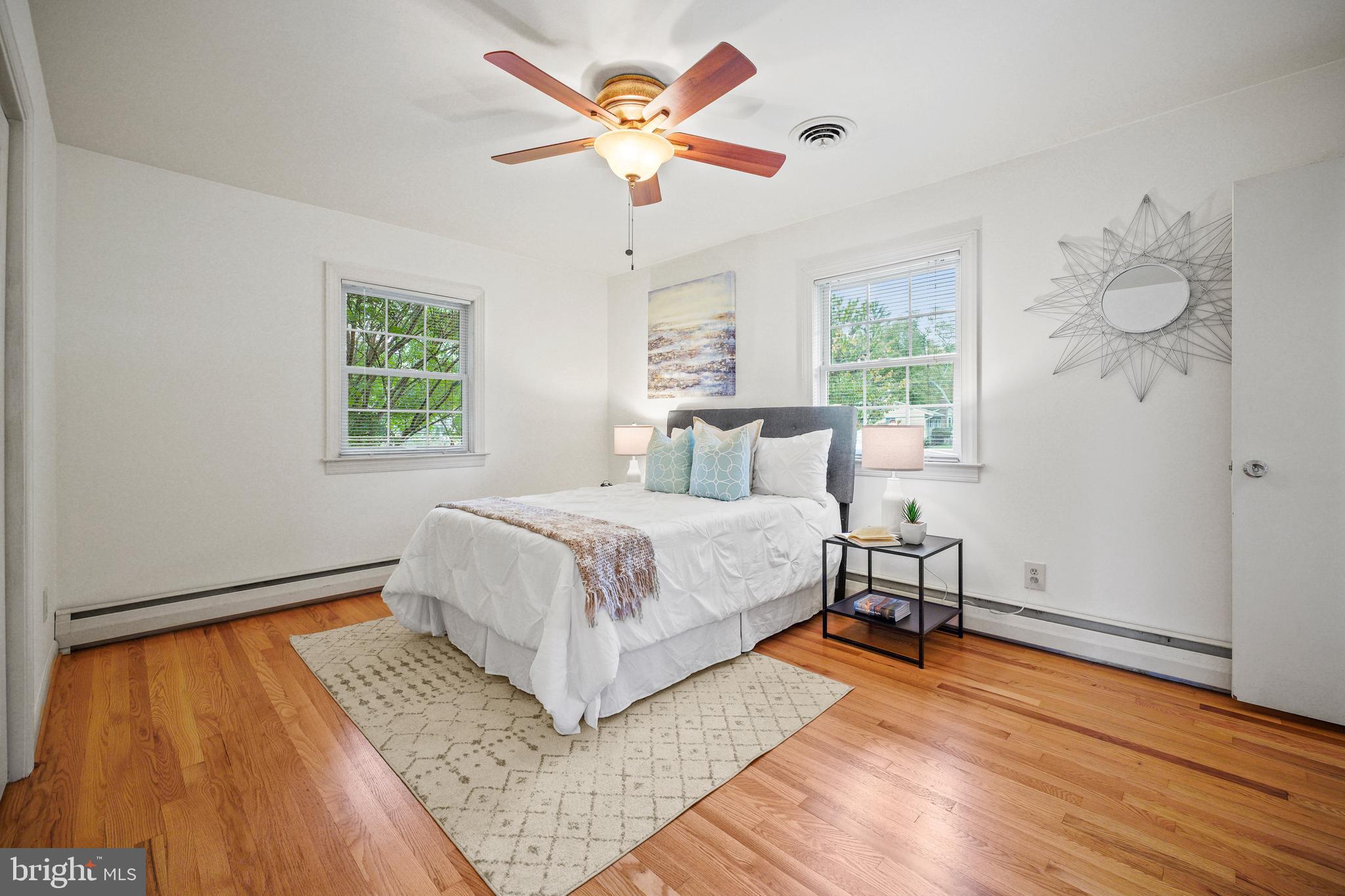 SHERWOOD FOREST MANOR - Residential