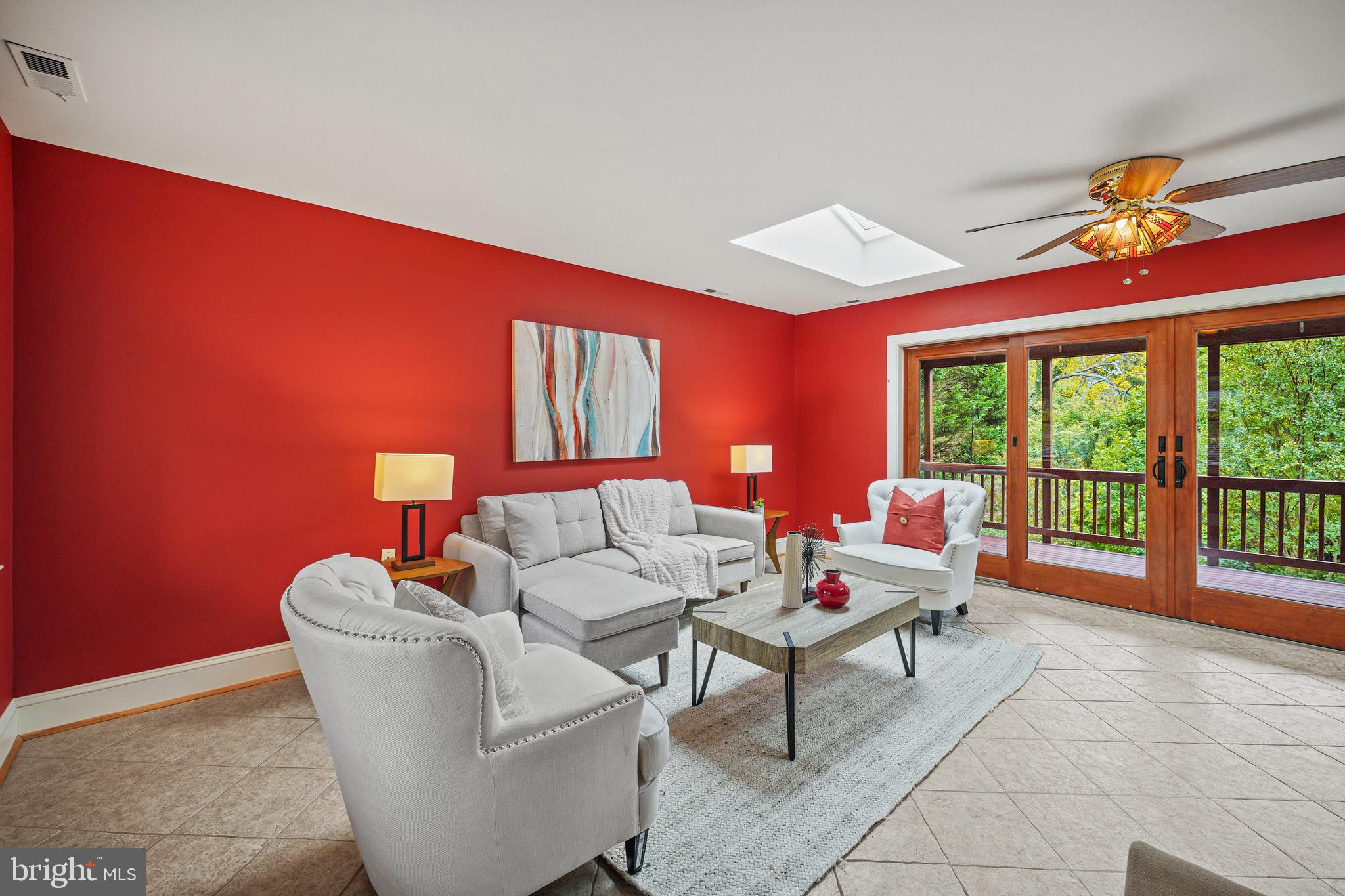 SHERWOOD FOREST MANOR - Residential