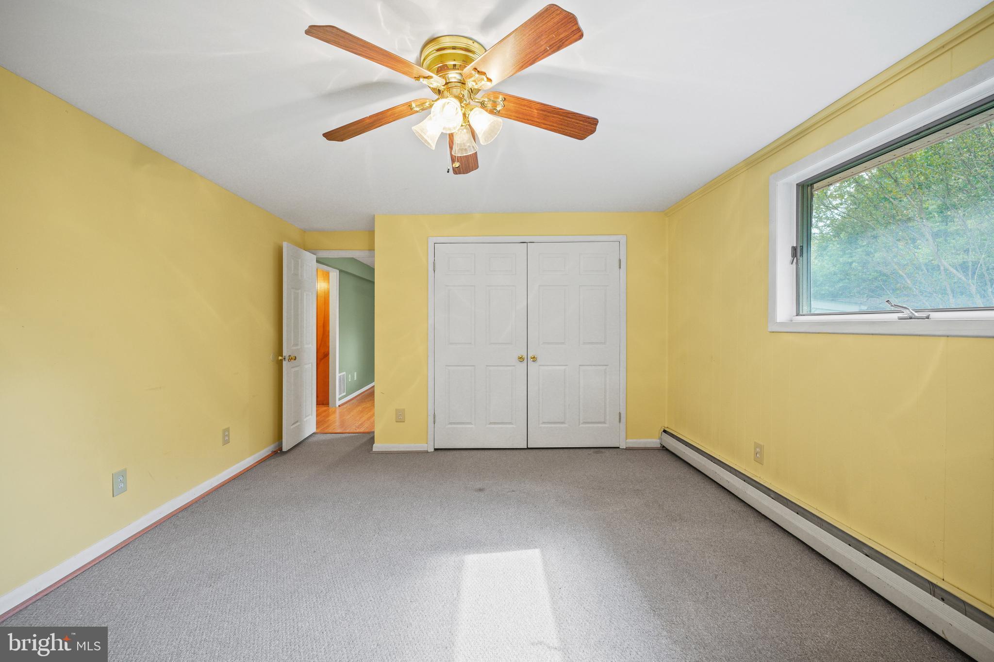 SHERWOOD FOREST MANOR - Residential