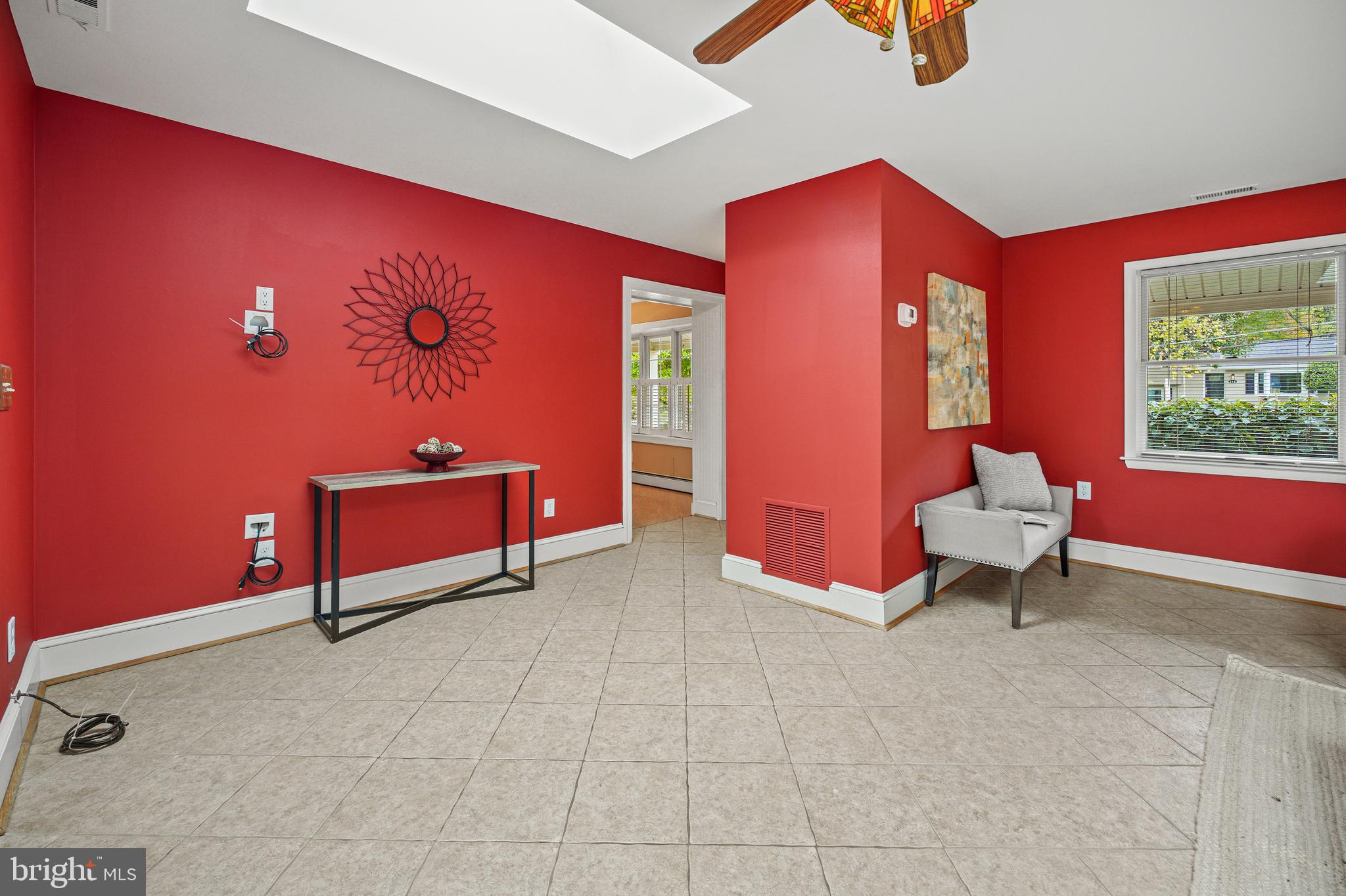 SHERWOOD FOREST MANOR - Residential